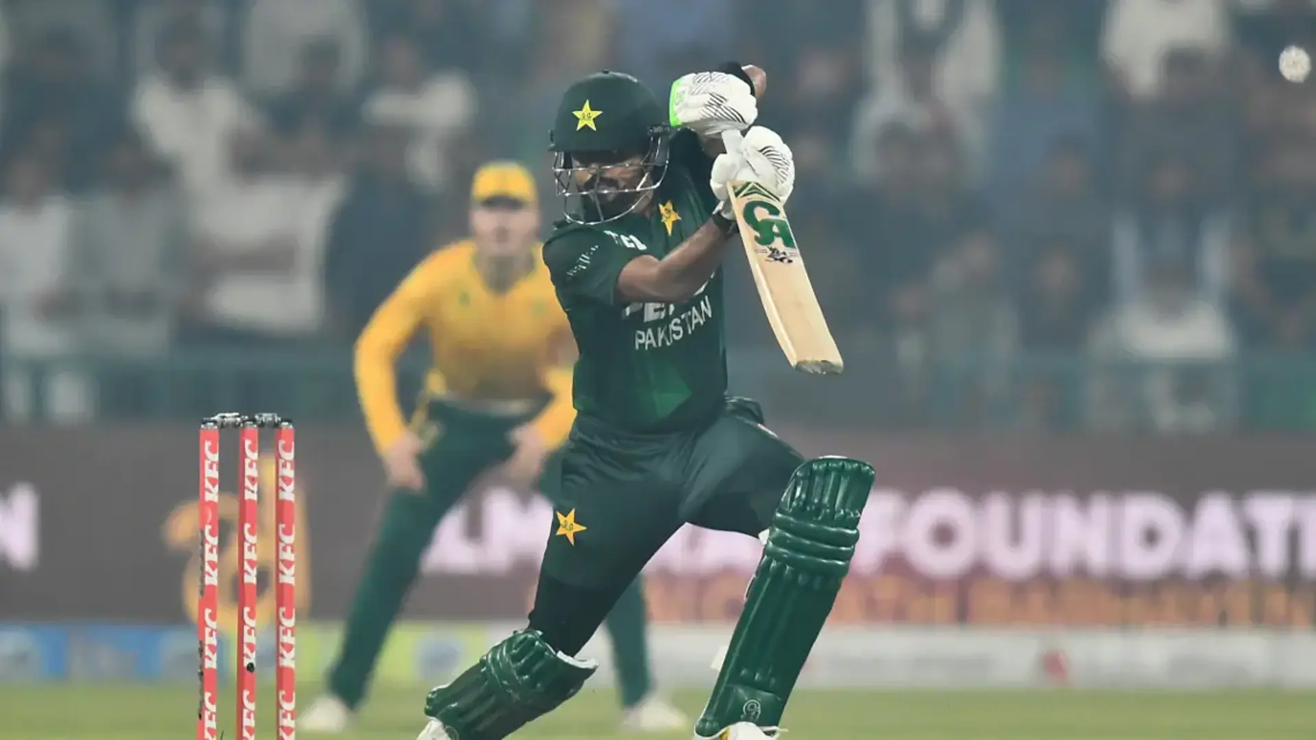 PROTEAS FALL SHORT: Pakistan seal T20 series in Lahore