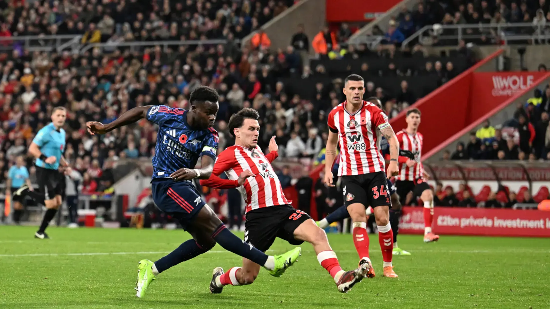 GUNNERS HELD IN THRILLER: Arsenal's 10-game winning run snapped by draw at Sunderland