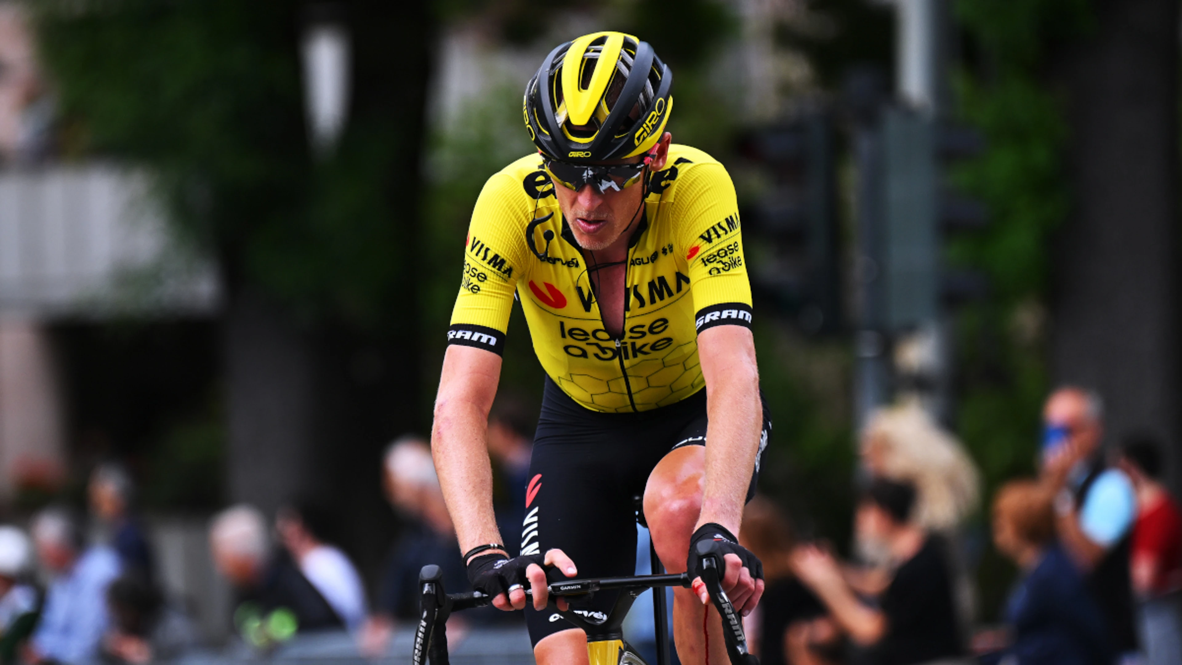Gesink out of Giro after Saturday crash