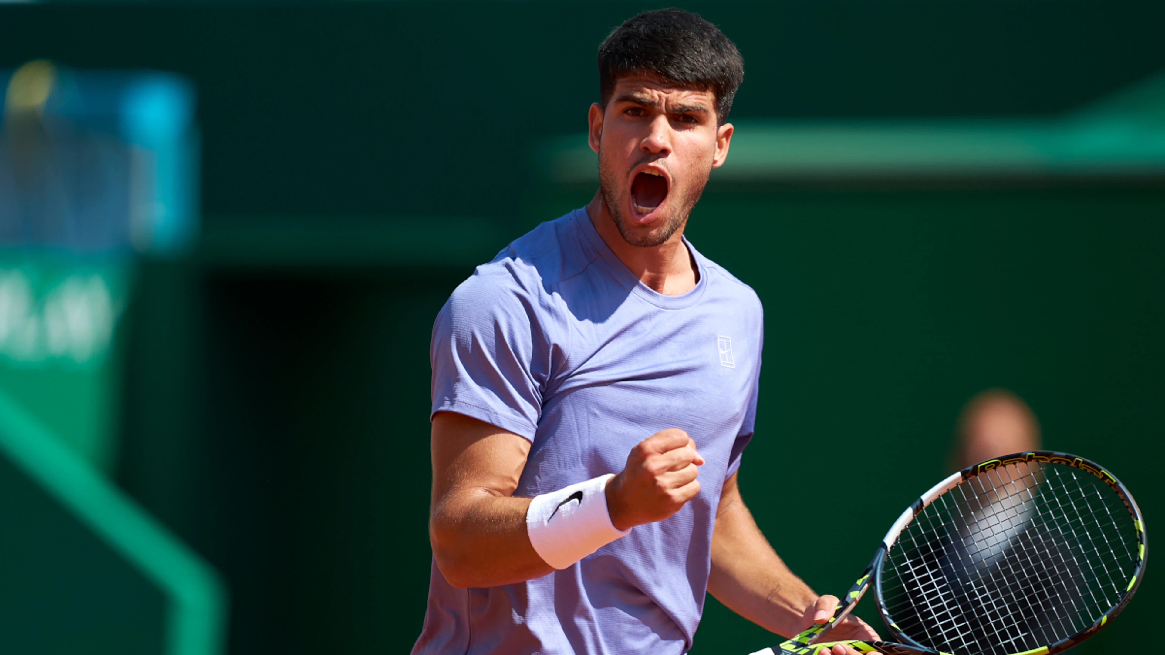 Alcaraz eases into Monte Carlo quarterfinals, Draper out