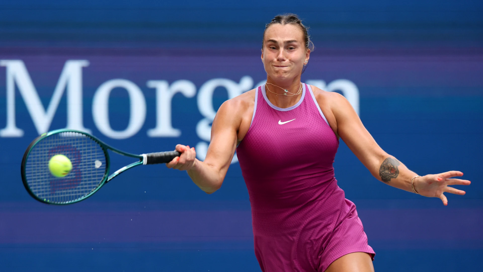 Sabalenka hammers Bronzetti to reach U.S. Open third round