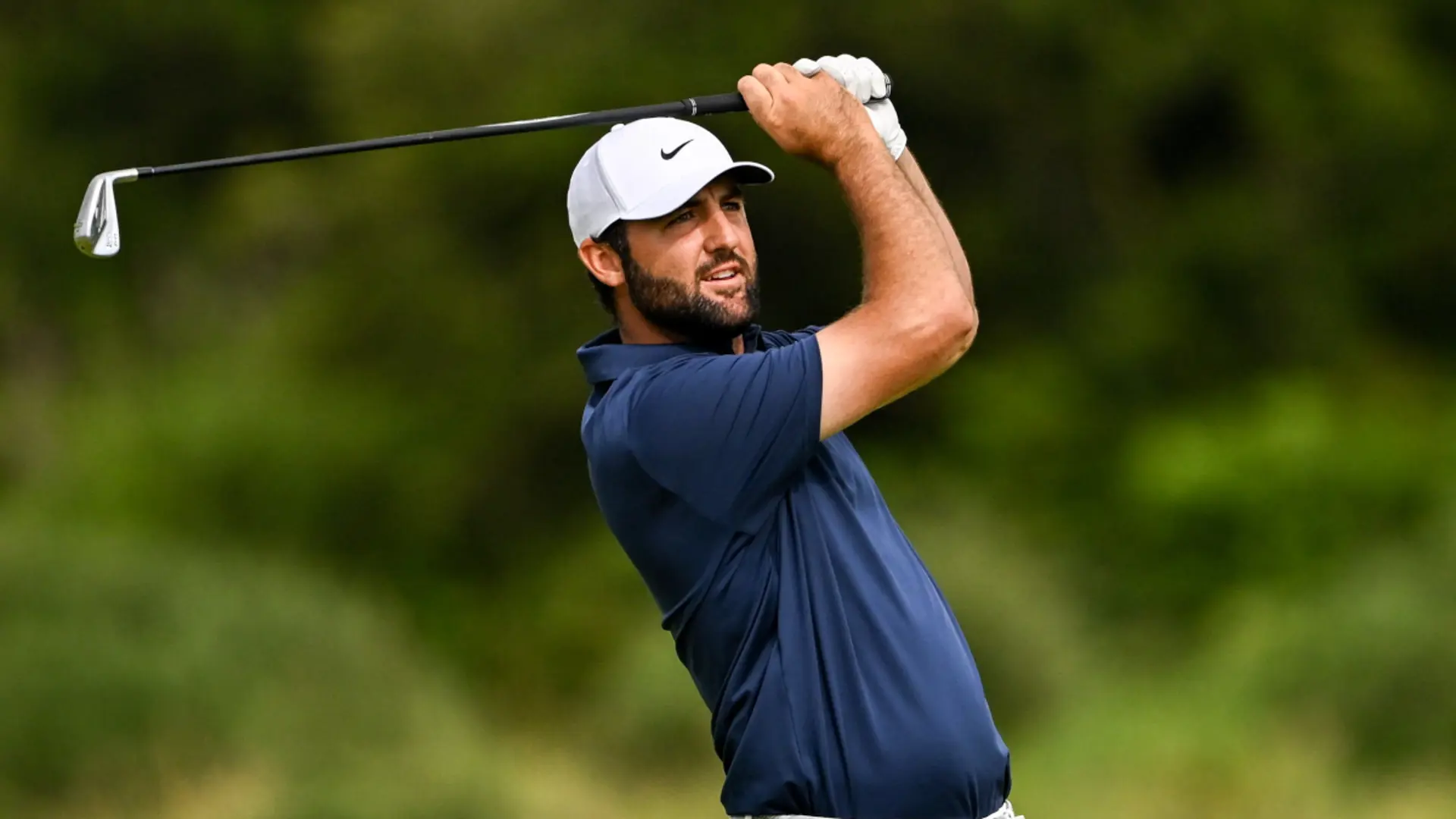 Scheffler cruises towards British Open title despite slip-up