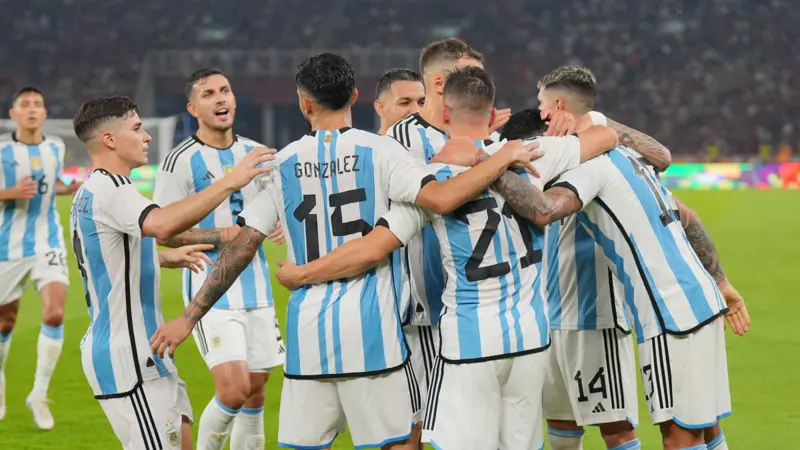 Argentina roar back to beat Costa Rica  in friendly