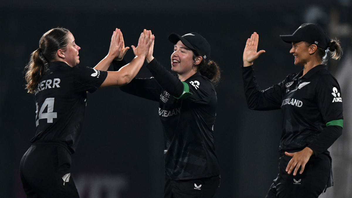 Dogged Devine leads New Zealand to crushing win over Bangladesh