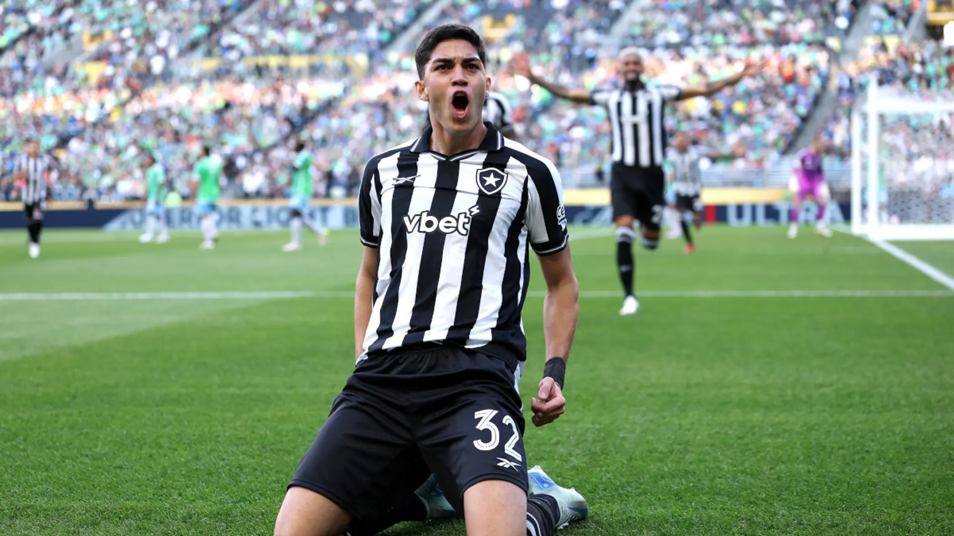 Botafogo hold off late Seattle surge for 2-1 Club World Cup debut win
