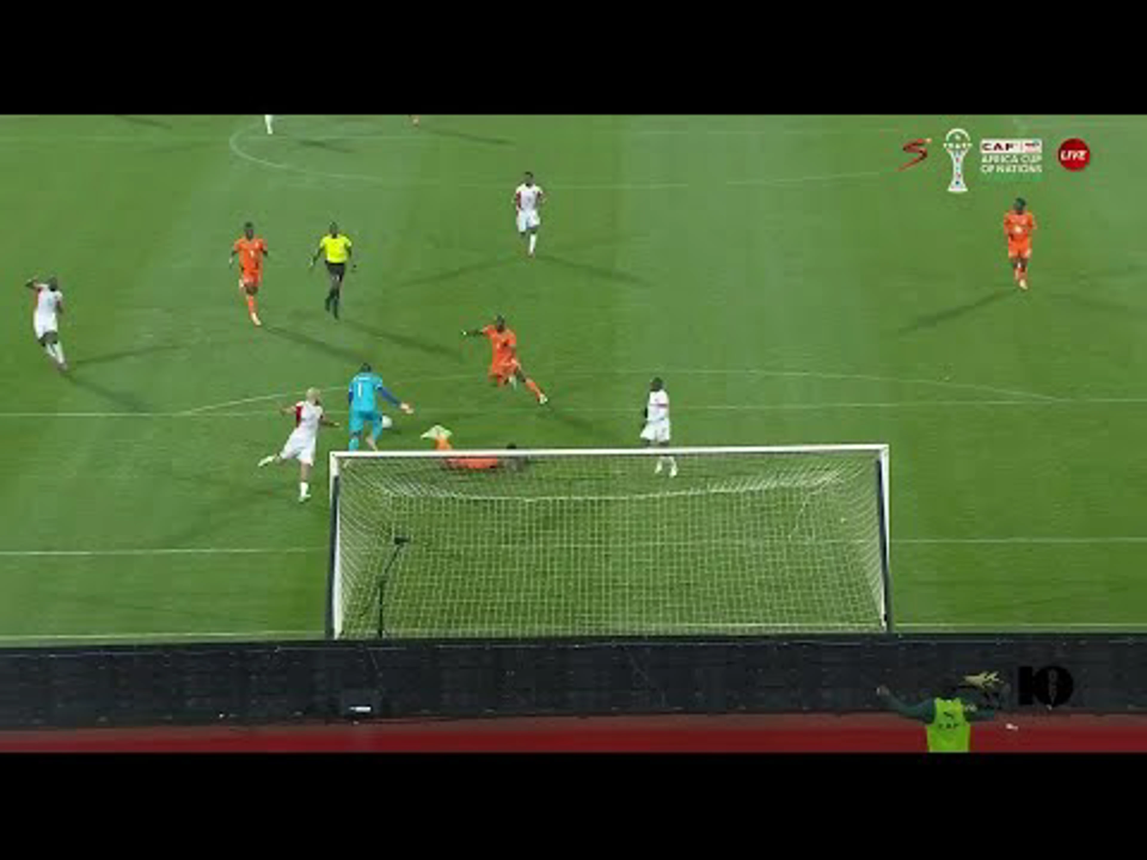 Ricardo Martins Guimarães with a Spectacular Defensive Act vs. Côte d'Ivoire