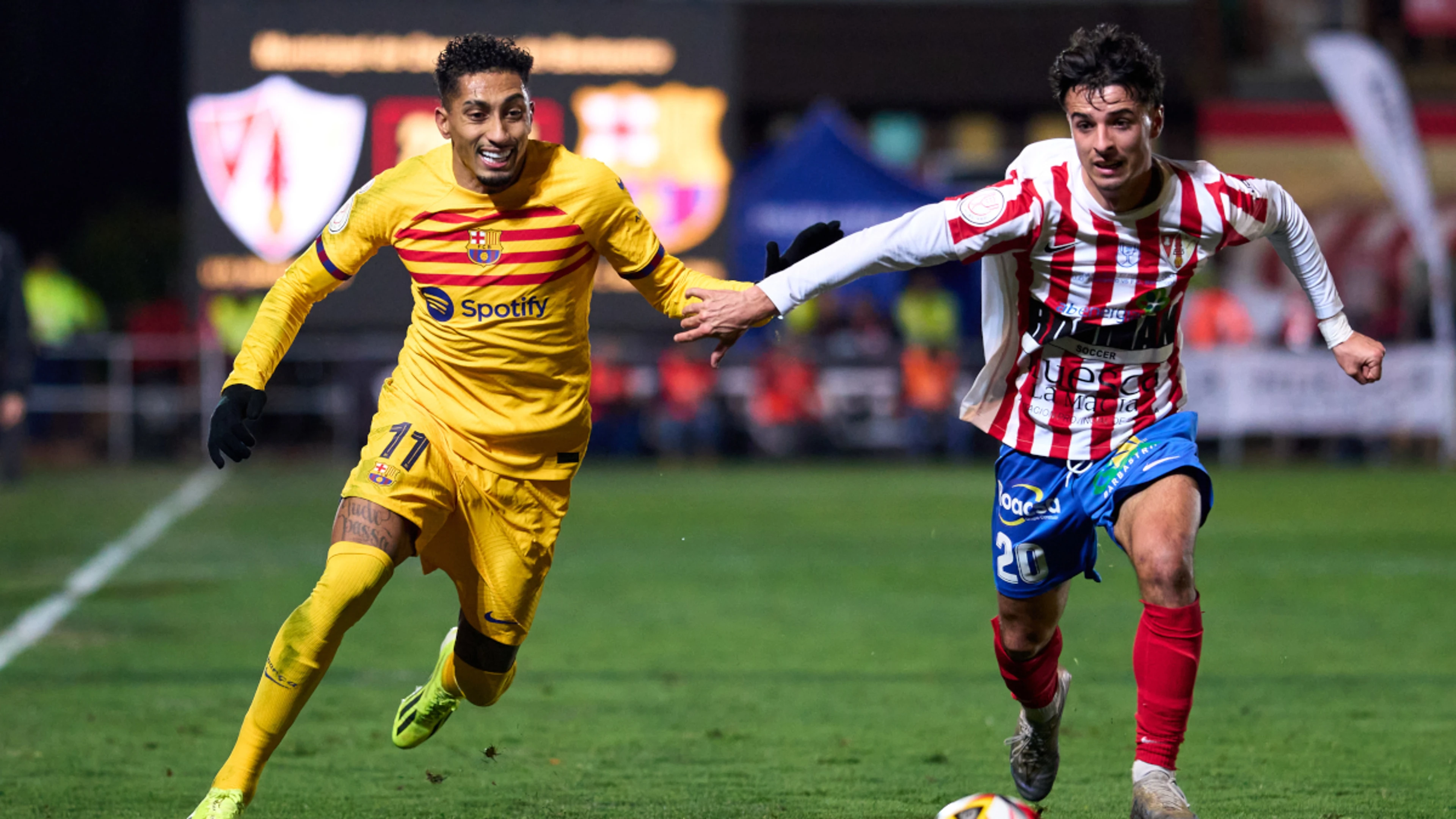 Barcelona edge brave Barbastro to reach Copa del Rey last 16