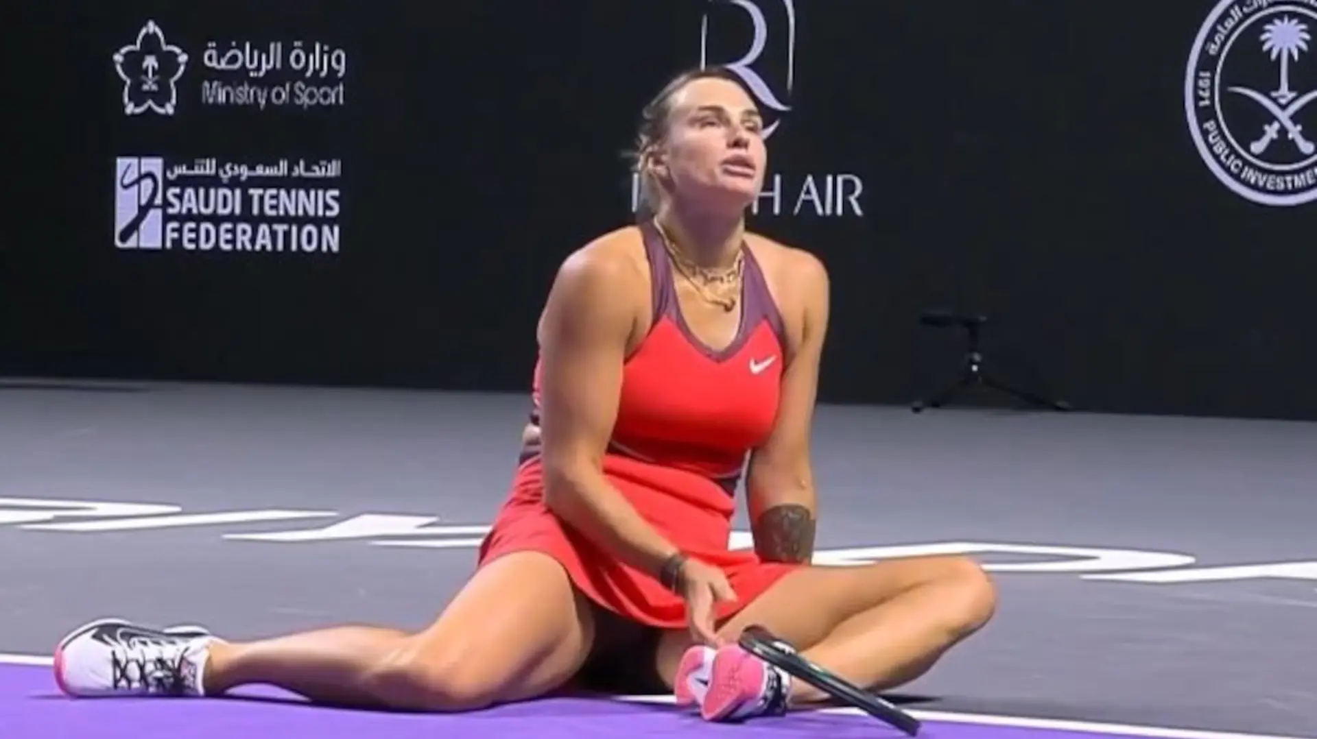 Sabalenka blasts past Paolini in WTA finals opener