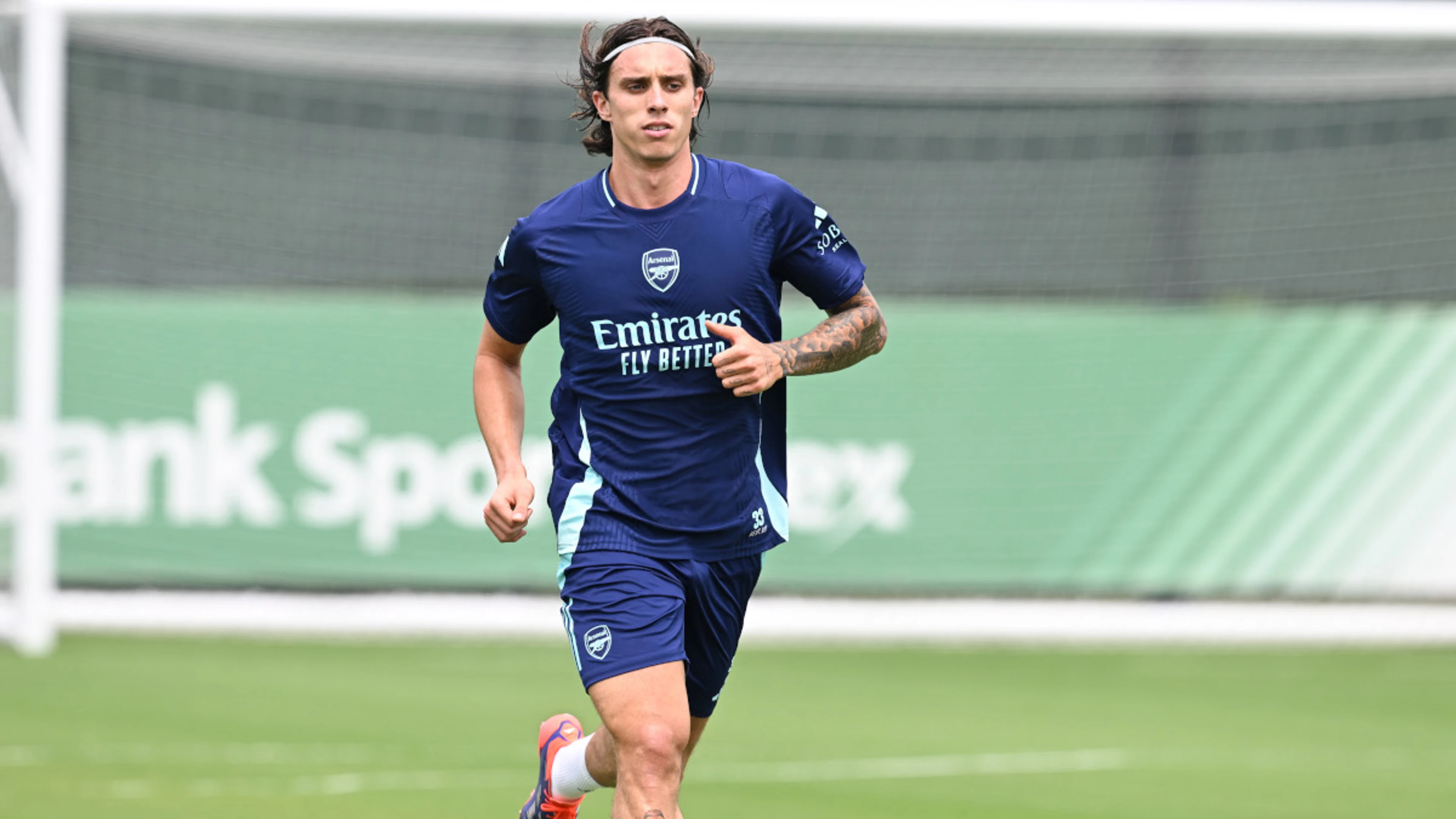 Arsenal sign Italy defender Calafiori from Bologna