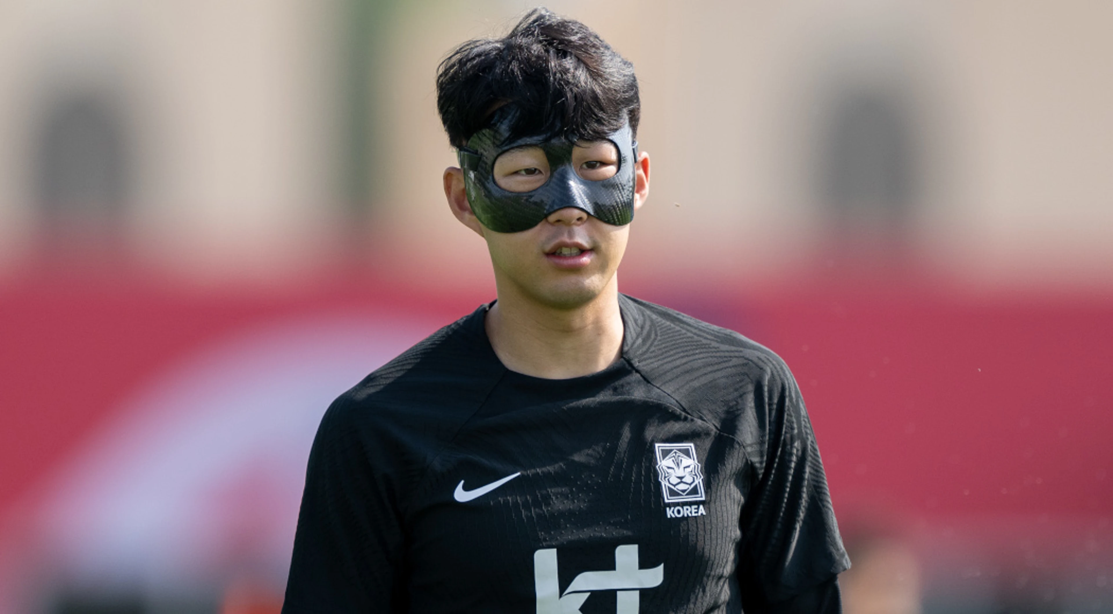 Son starts for South Korea, Pellistri joins Uruguay attack