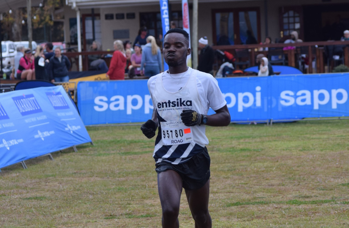 Zondi and Van Huyssteen take the trail titles