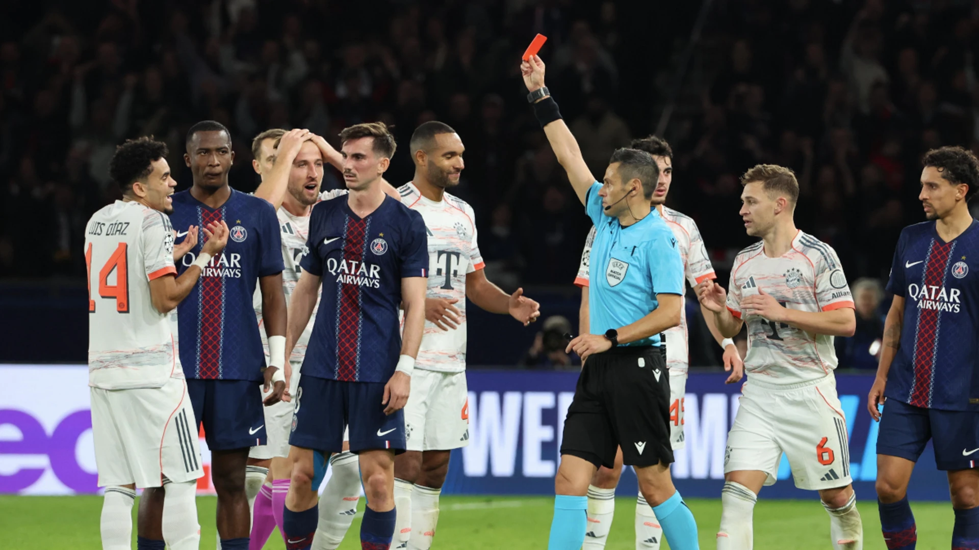 Diaz hero and villain as Bayern beat PSG in Champions League showdown