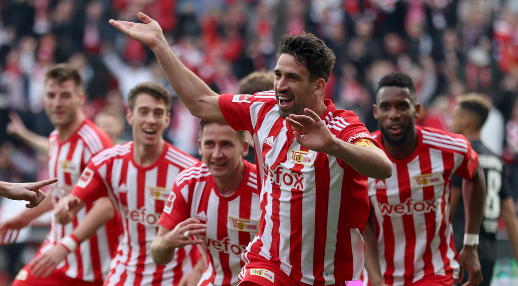 Palacios and VAR shock Bayern to keep Dortmund top