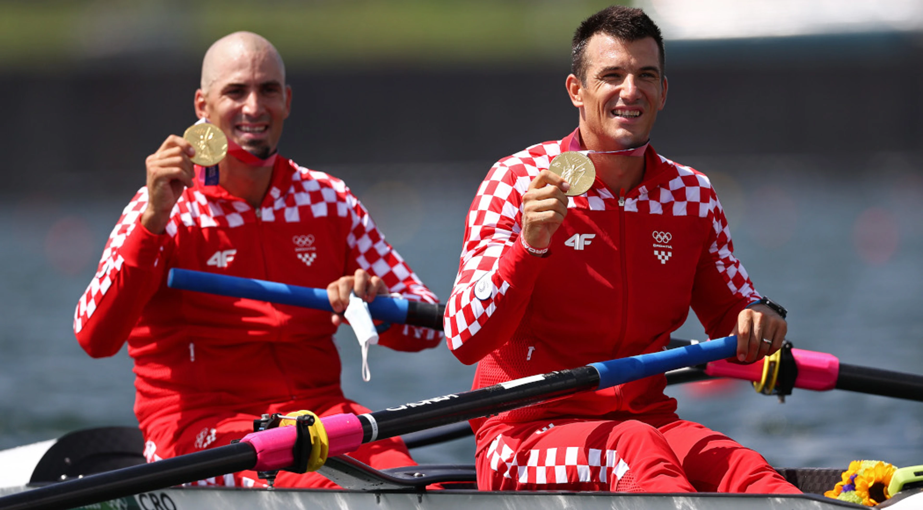 Croatia, New Zealand triumph in men's and women's pairs