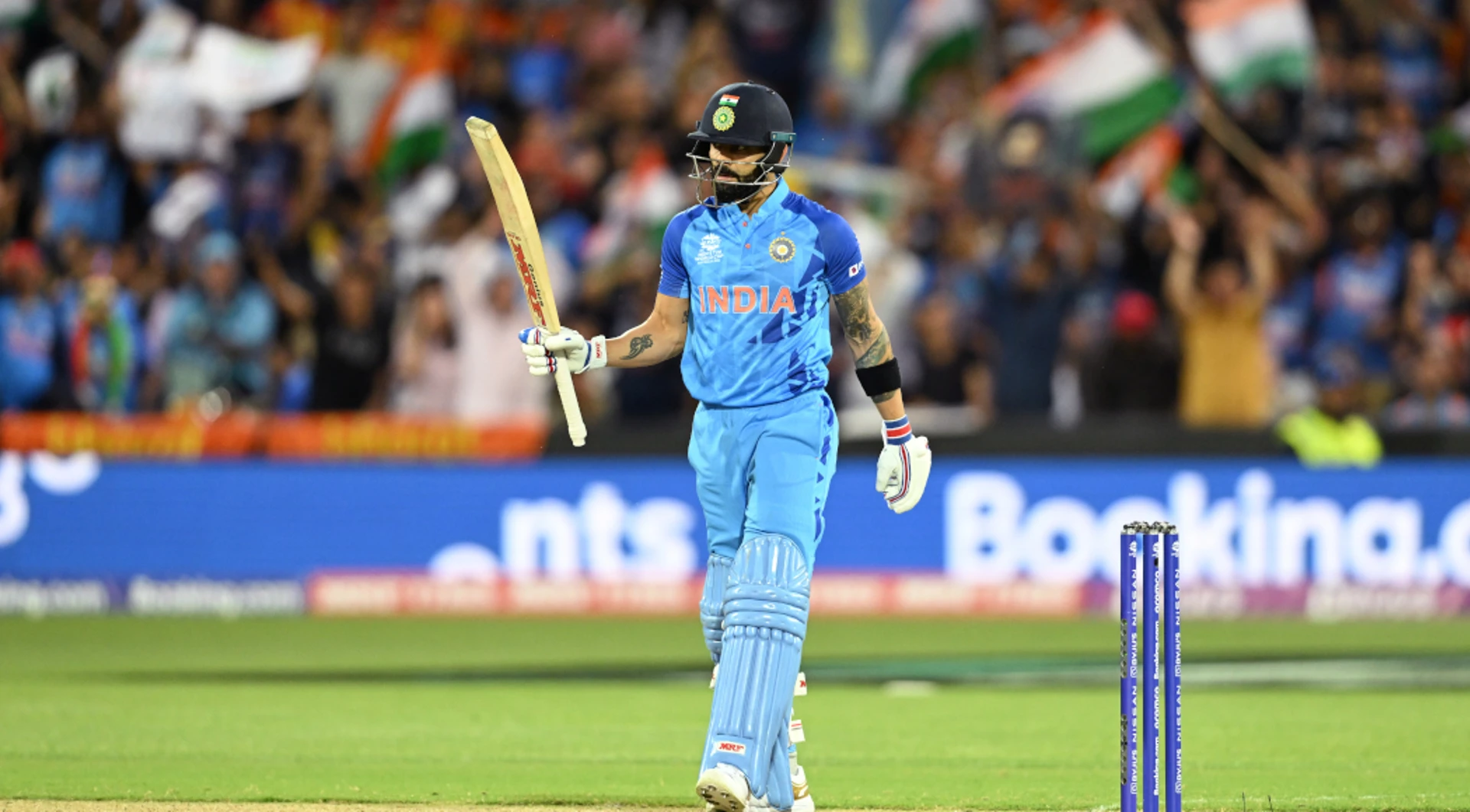 Kohli's 166 helps India crush Sri Lanka by record 317 runs