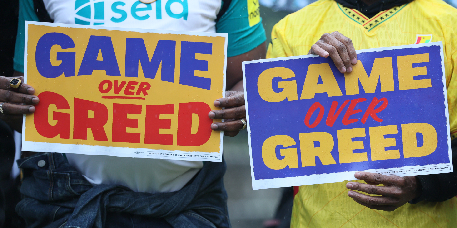 Fan group urges FIFA to halt World Cup ticket sales over 'extortionate' prices