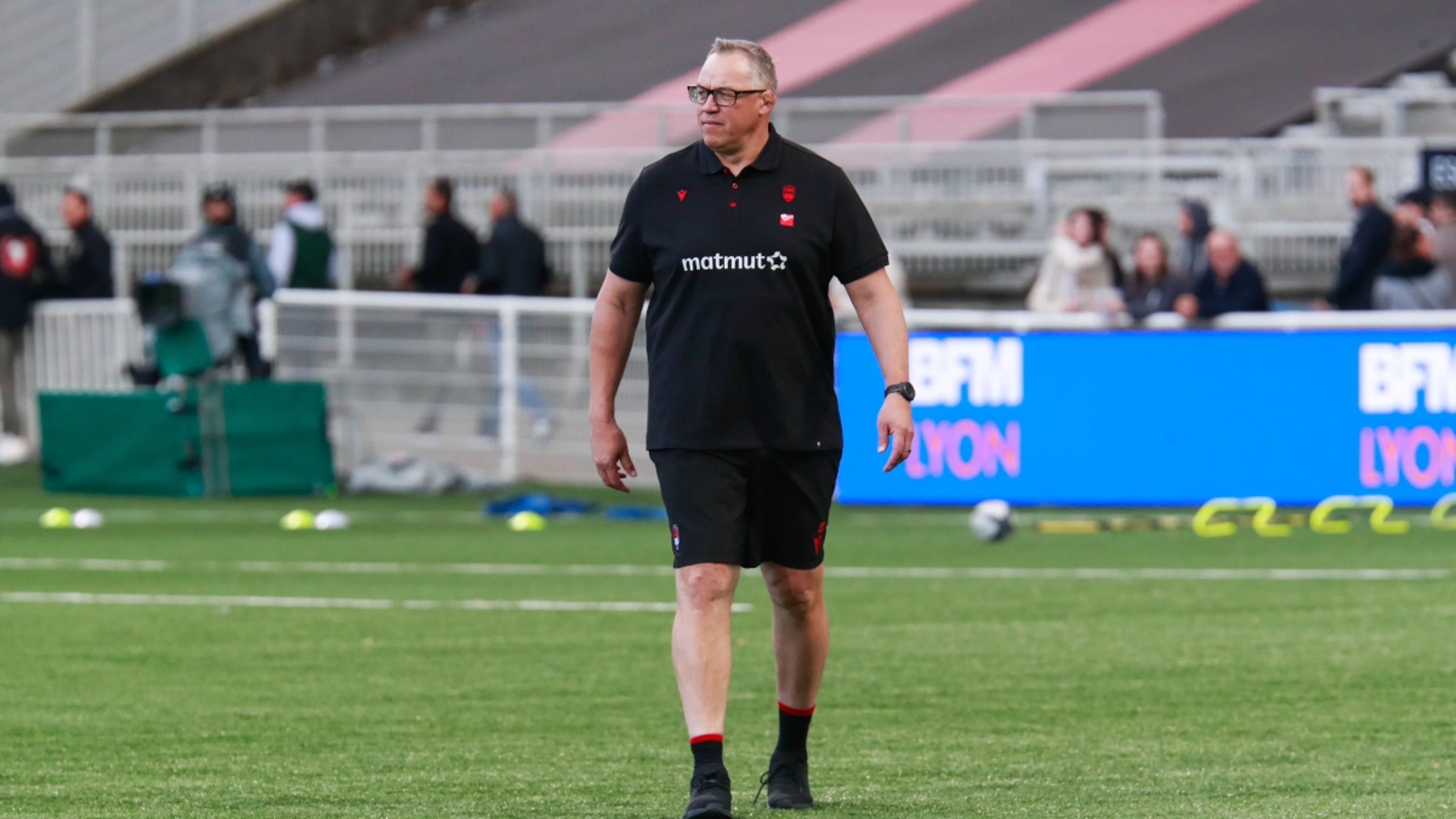 Ex-All Black Gibbes leaves Lyon role for Chiefs job