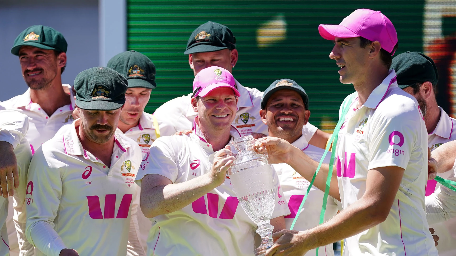 Proud Smith says Australia 'stood up', then heads for drink with Stokes