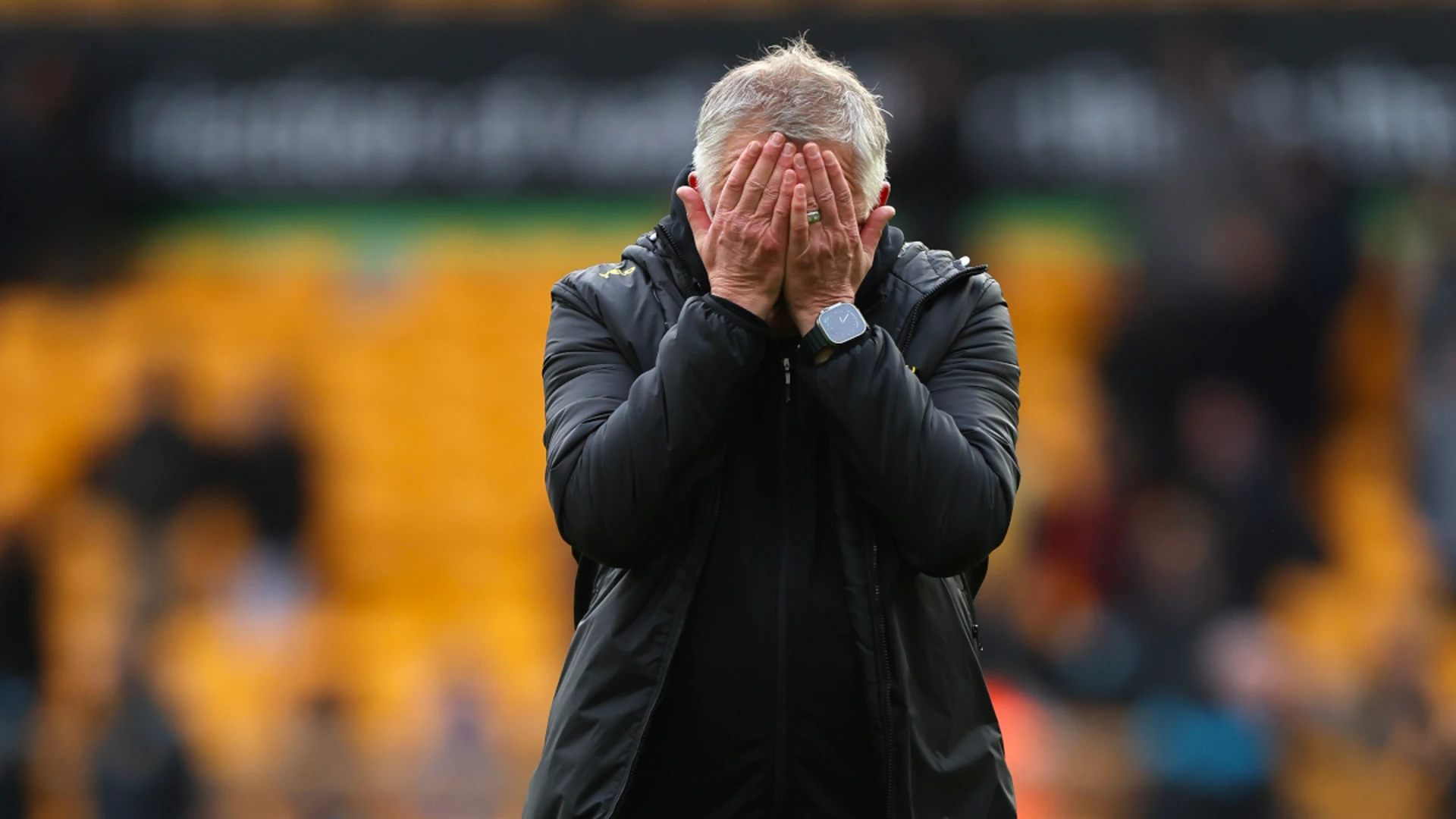 Sheffield United players square off in defeat at Wolves