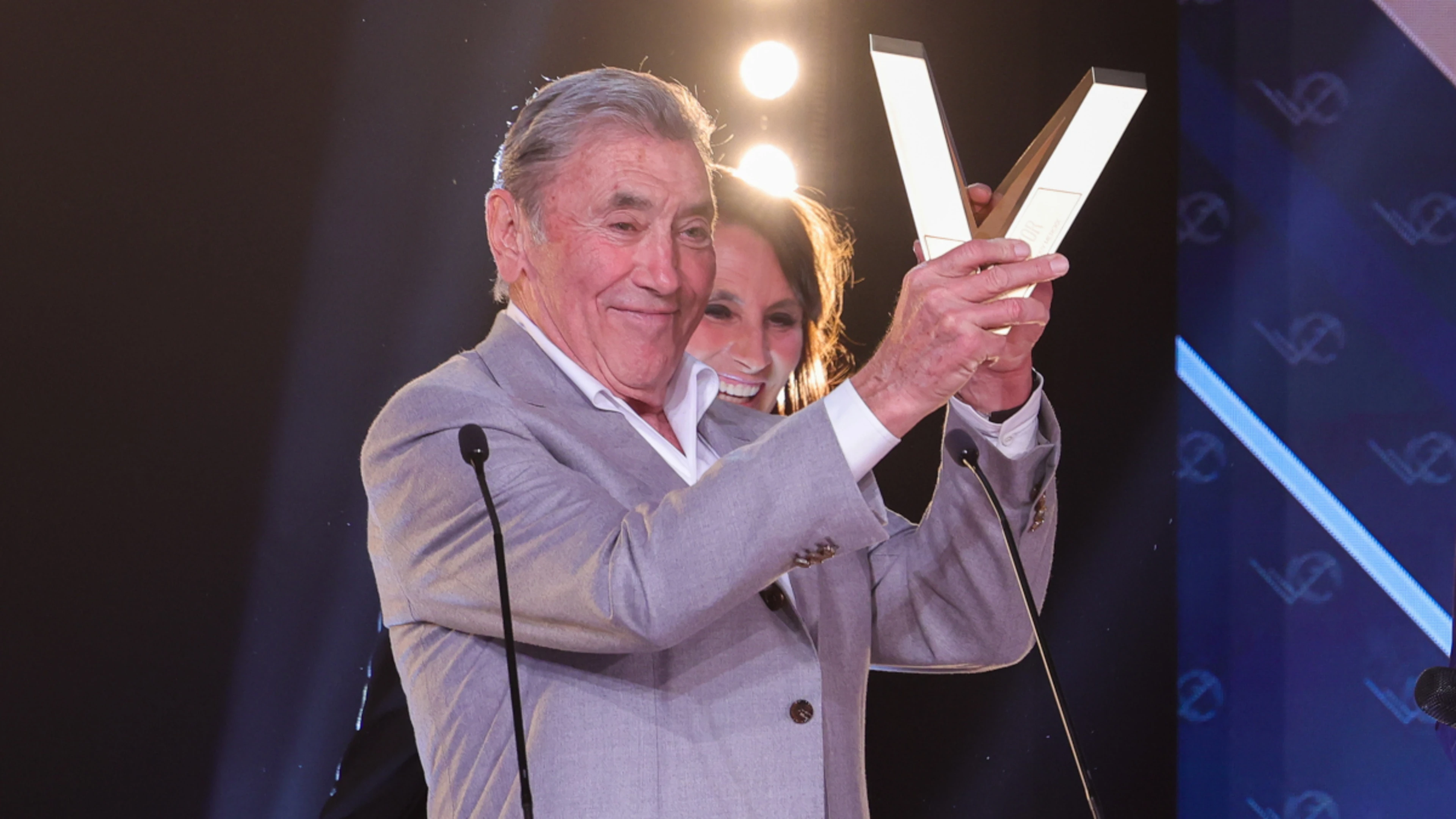 Pogacar chats with Merckx after Il Lombardia landmark