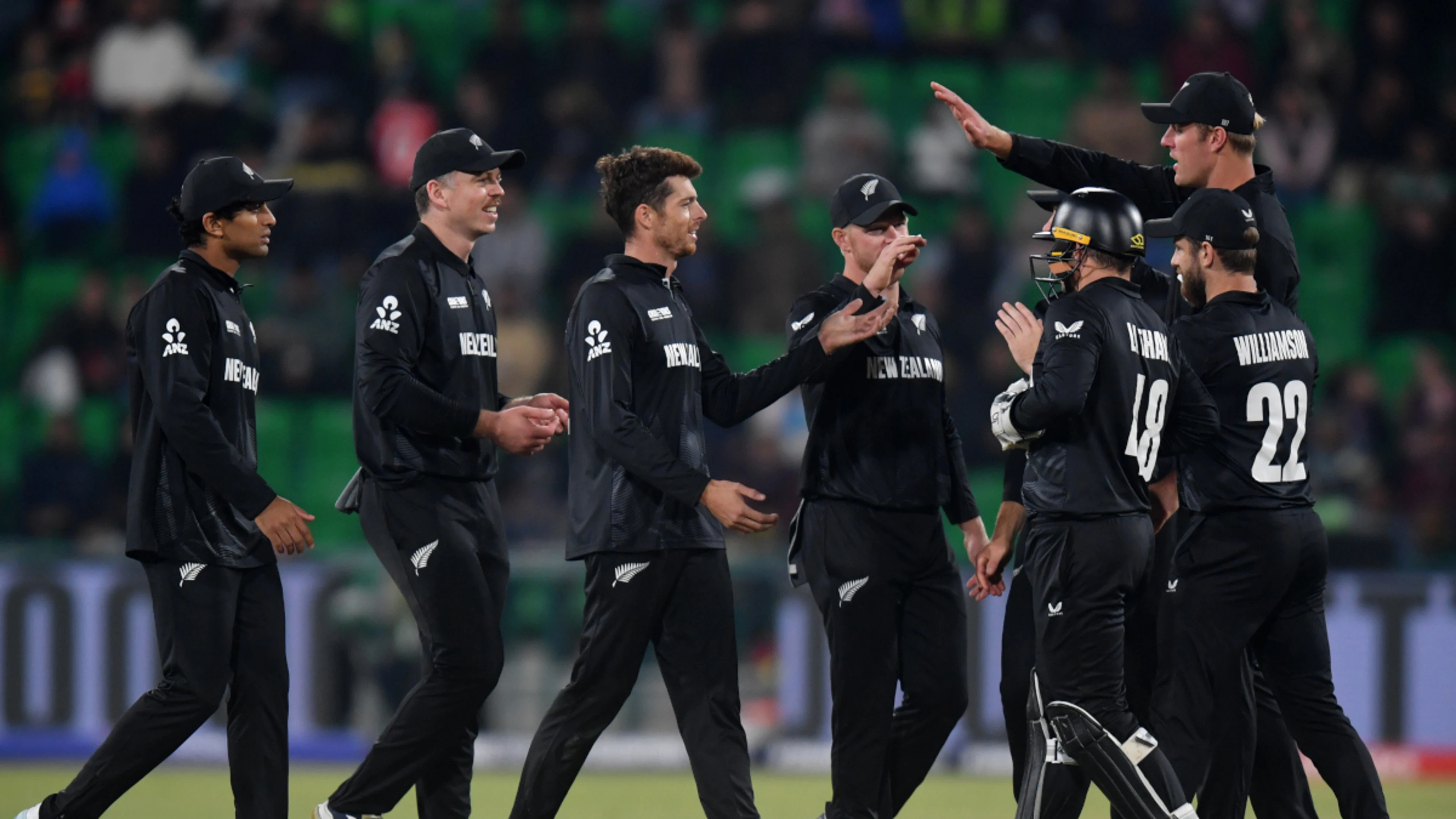 New Zealand set for 'scrap' with India on slower pitch - Santner