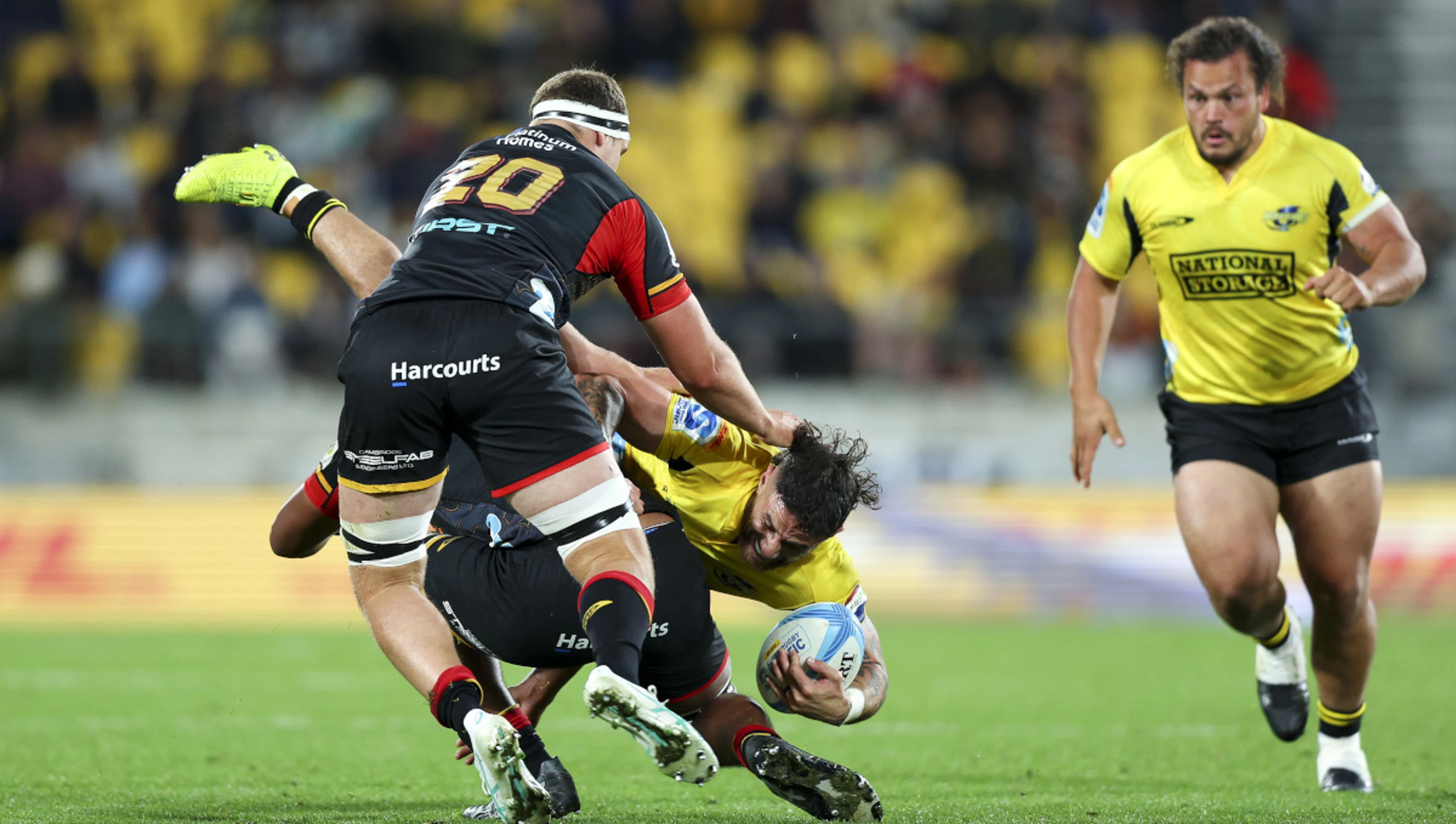 Perenara equals Super Rugby record as Hurricanes beat Chiefs