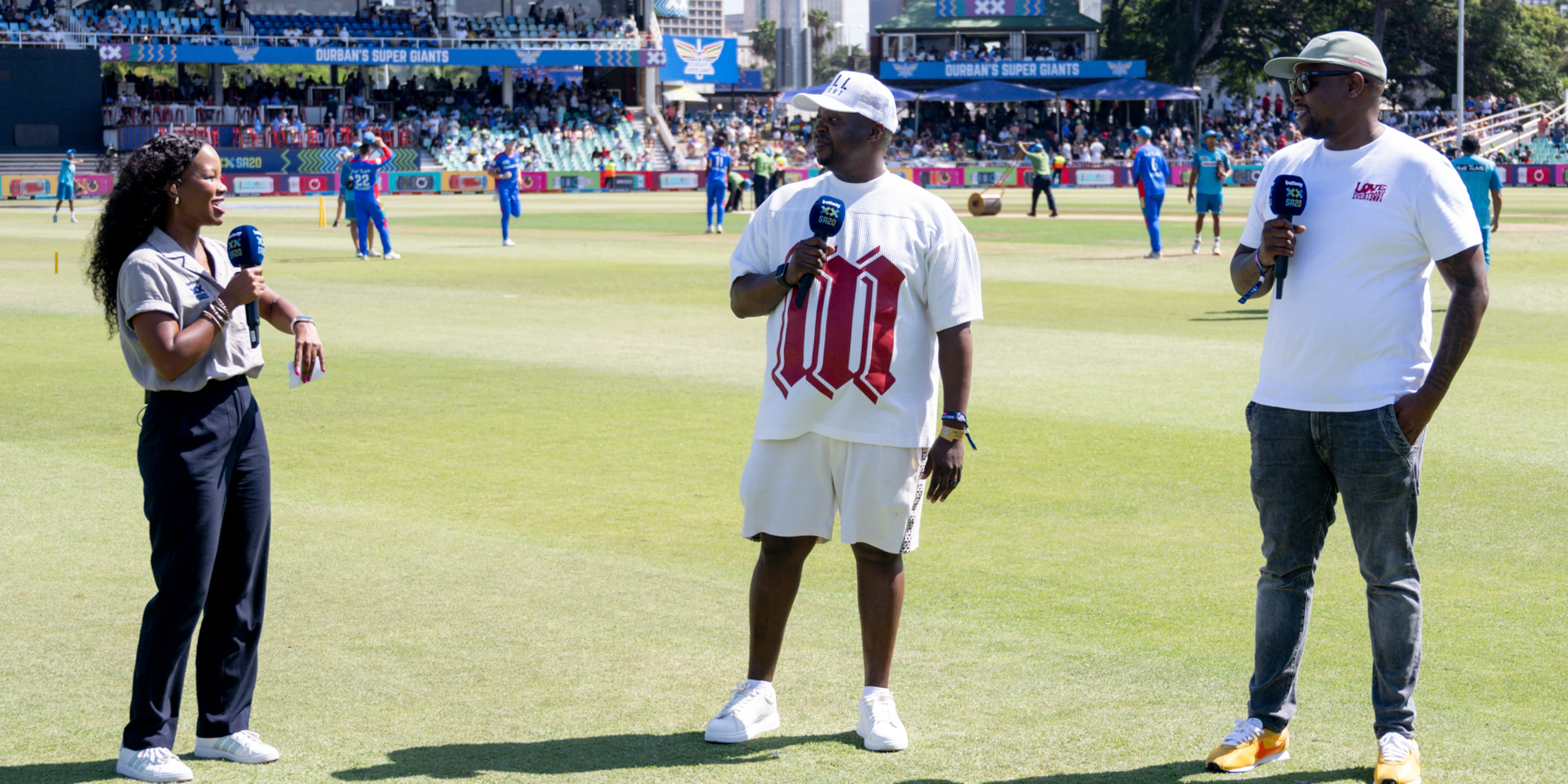 Stars Spotted: Linda Mtoba & Zola Nombona light up Wanderers, Shekhinah seen in Durban