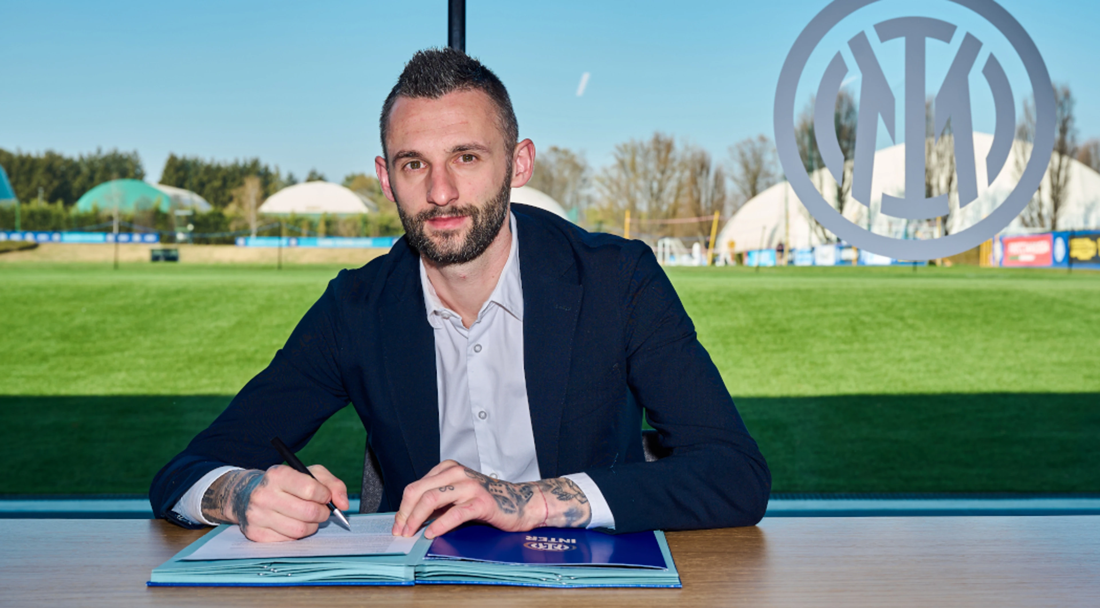 Brozovic extends Inter deal until 2026