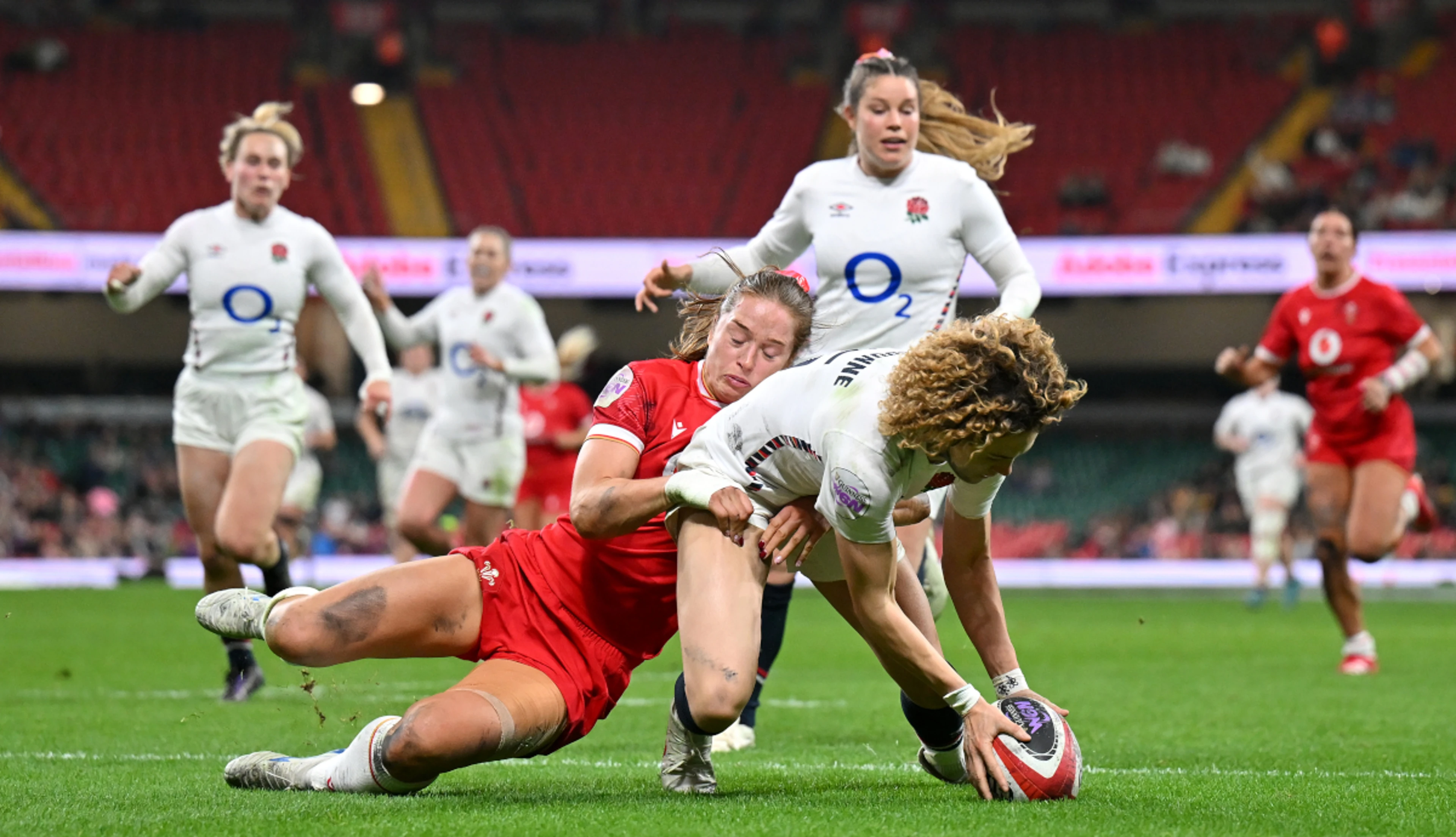 Kildunne hat-trick helps England thrash Wales in Women's Six Nations