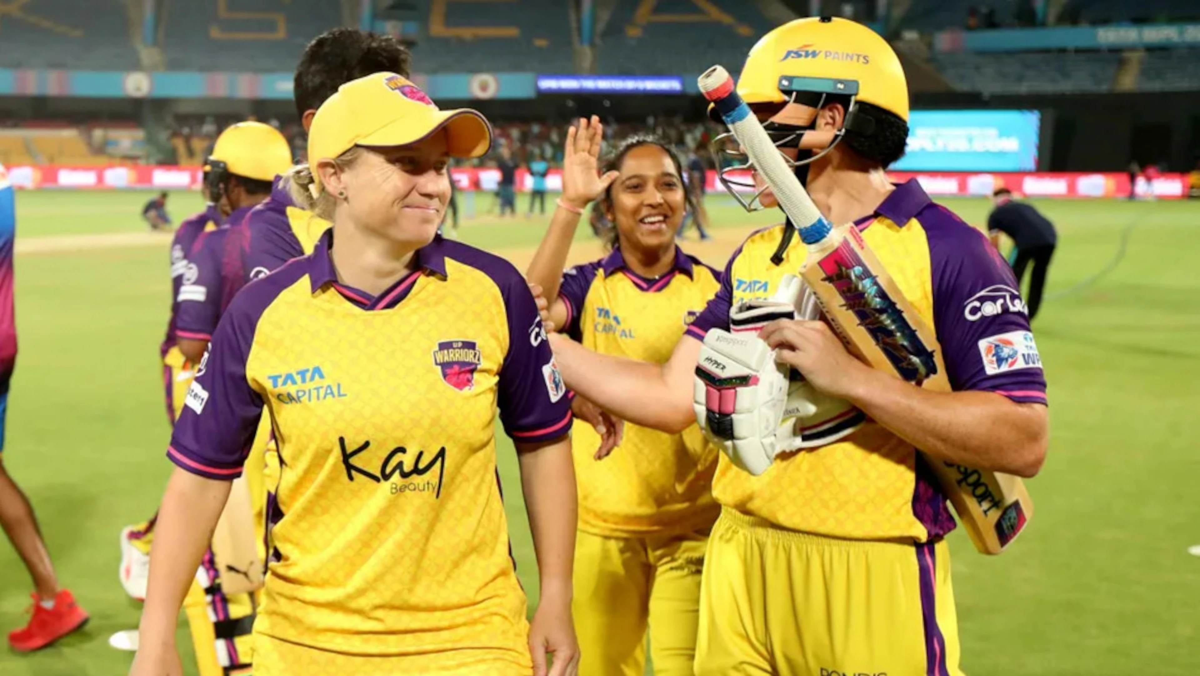 Harris, Ecclestone lead Warriorz to WPL win over Giants