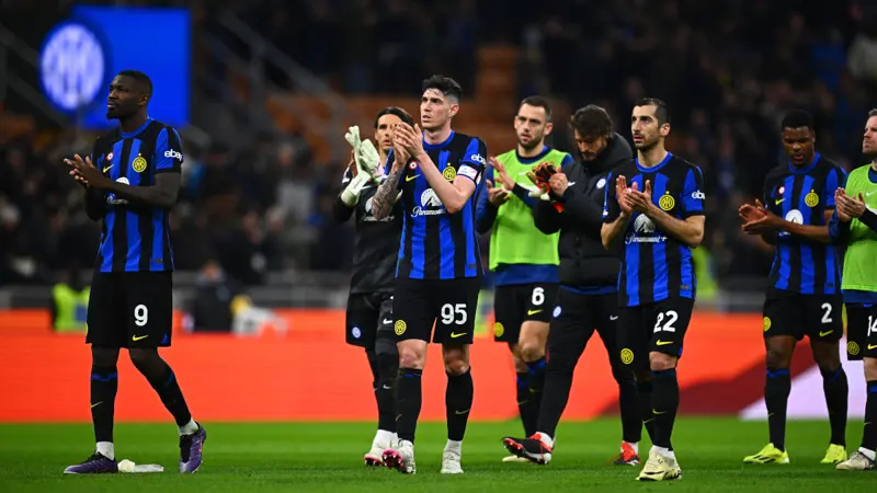 Leaders Inter held to draw by Napoli