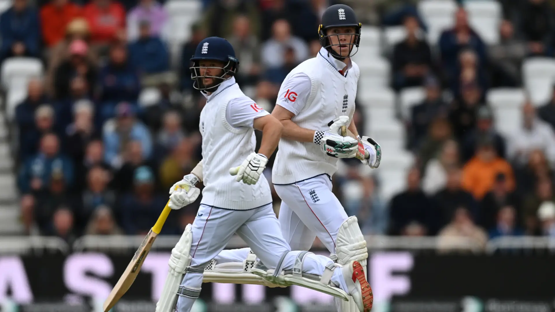 DAY 1: England openers share unbeaten century stand in lone Zimbabwe test