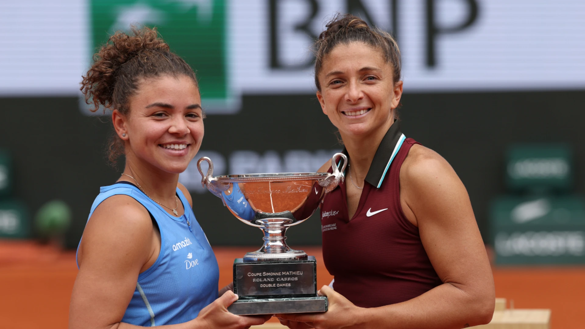 Errani, Paolini win French Open women's doubles crown