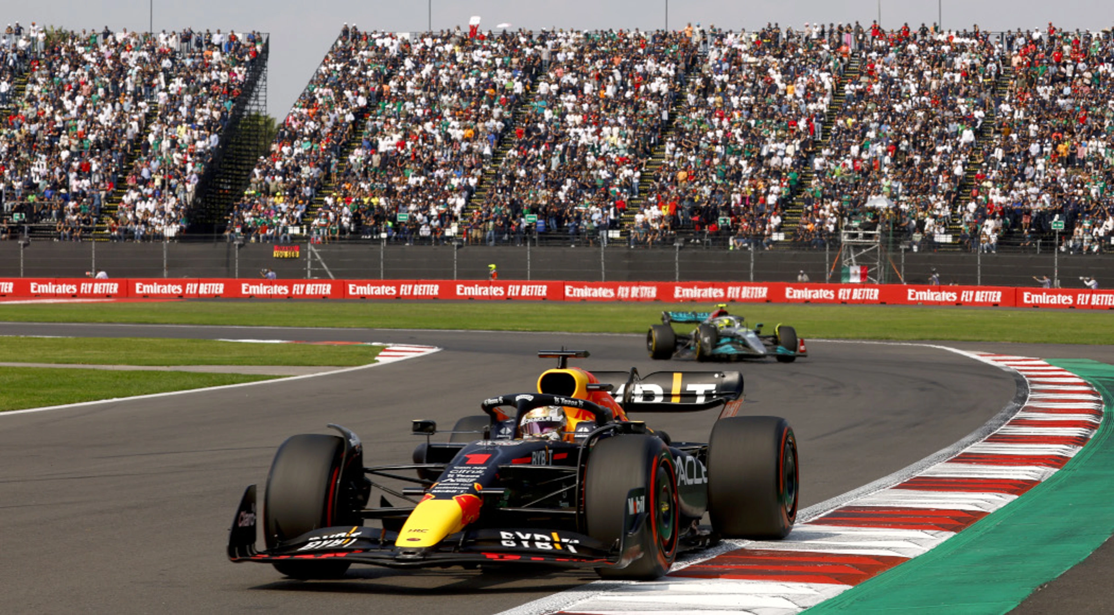 Verstappen claims record 14th win of season with Mexico GP triumph