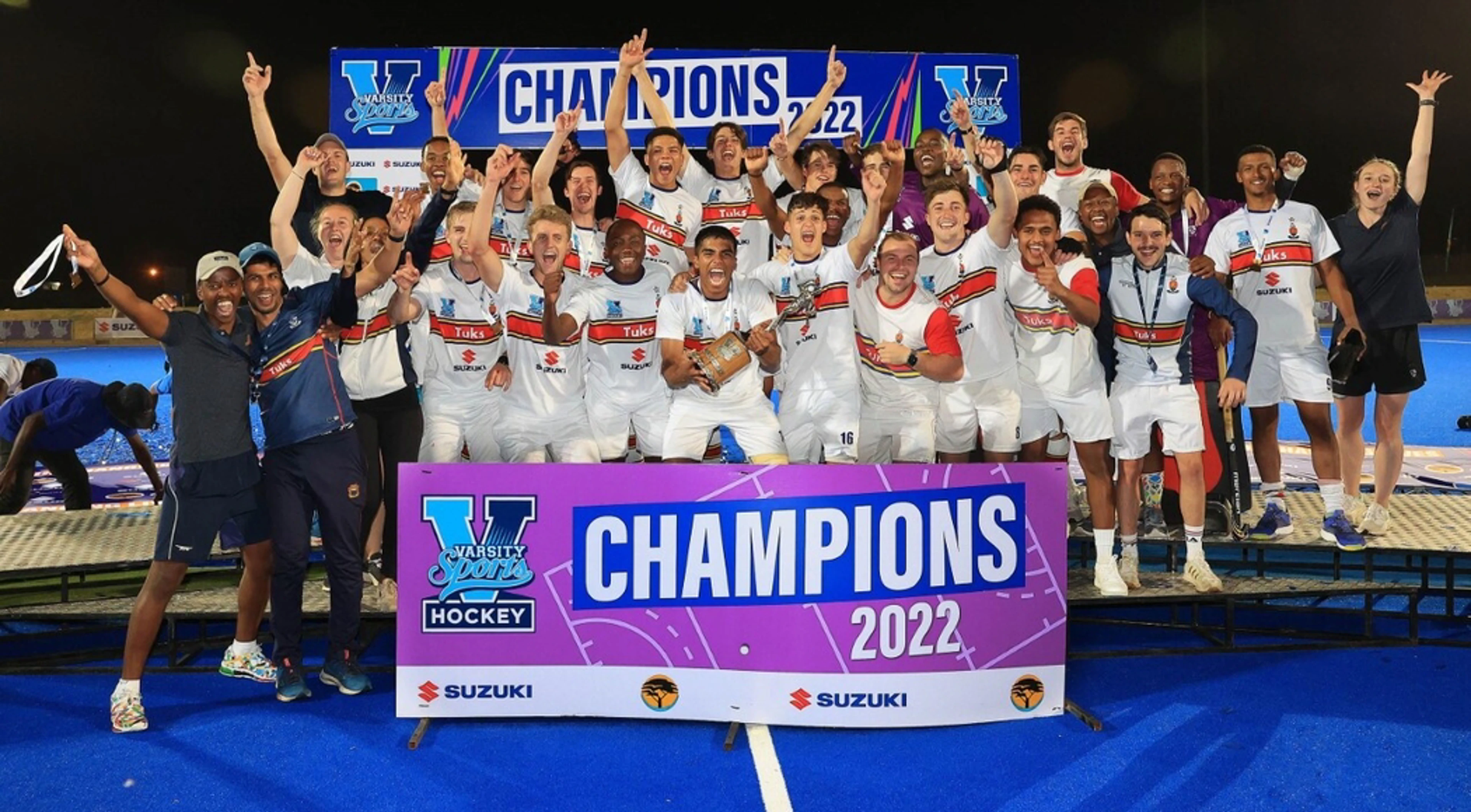 History made as Tuks claim two Varsity hockey titles within hours