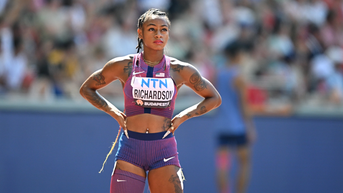 Richardson impresses as she begins 200m world title quest
