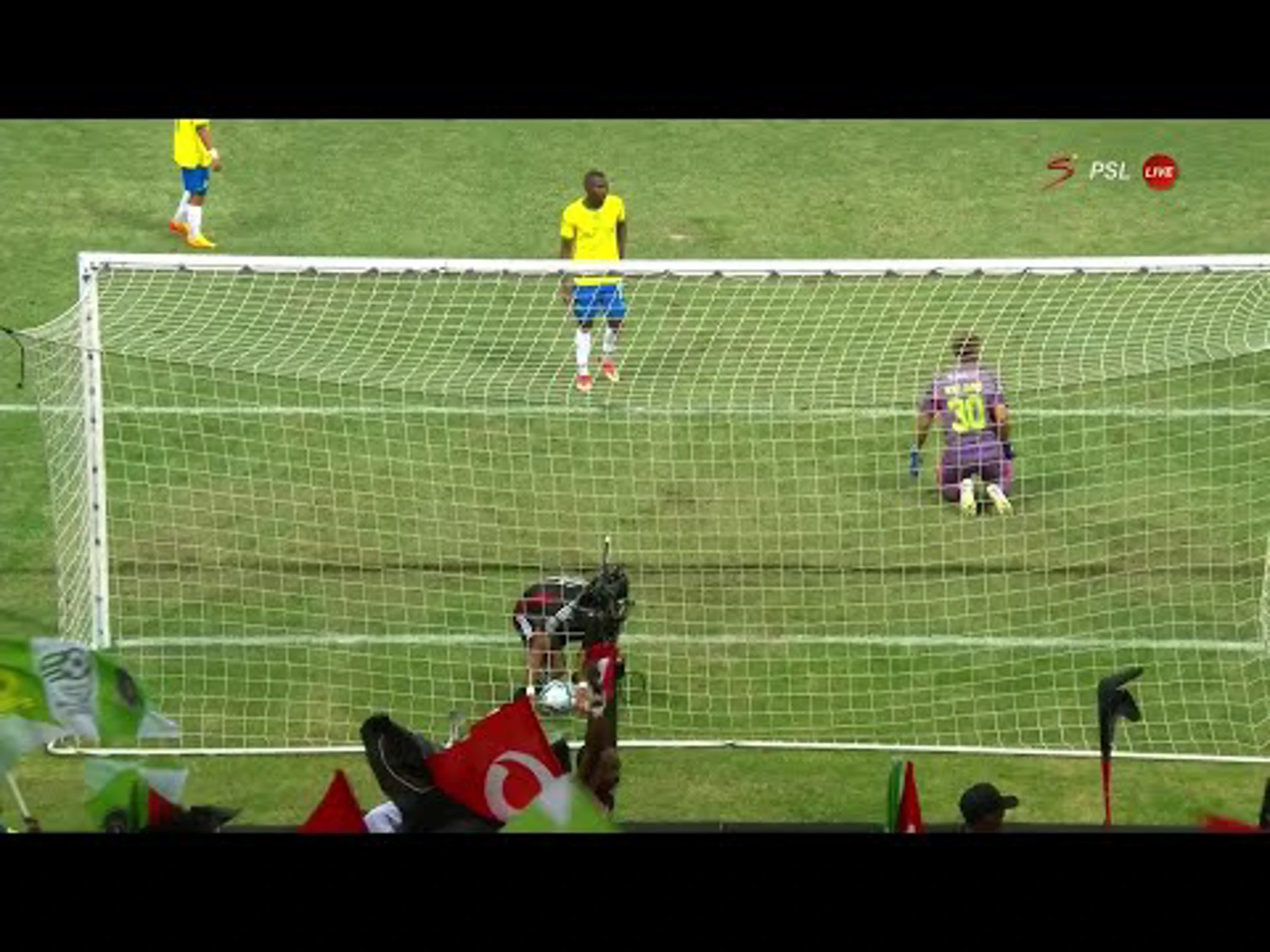 Relebohile Ratomo | 94ᵗʰ Minute Spectacular Skill with Ball v Mamelodi Sundowns