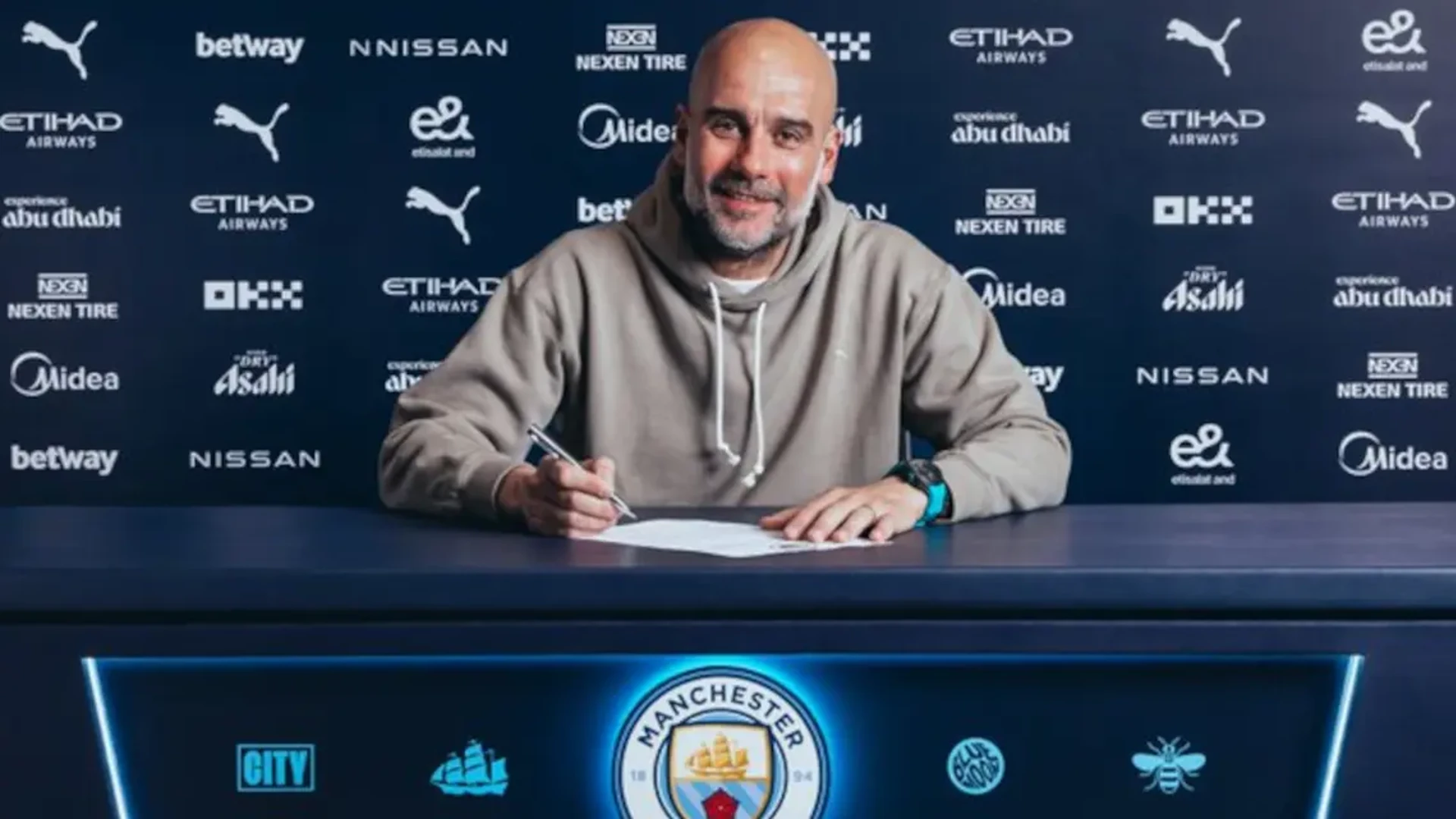 IT'S OFFICIAL: City manager Guardiola signs new two-year contract