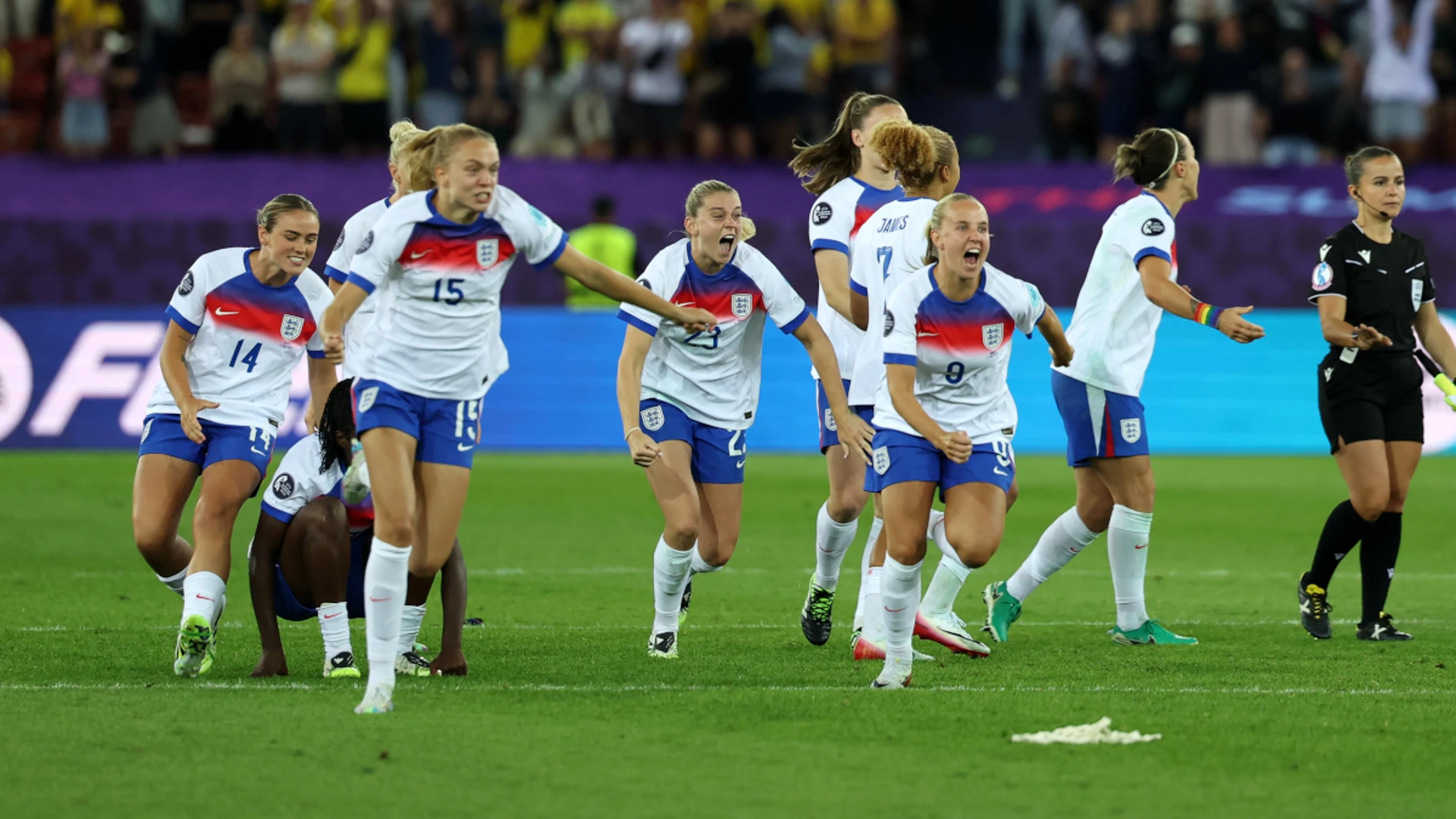 England face dark horses Italy with sights set on Women's Euro final