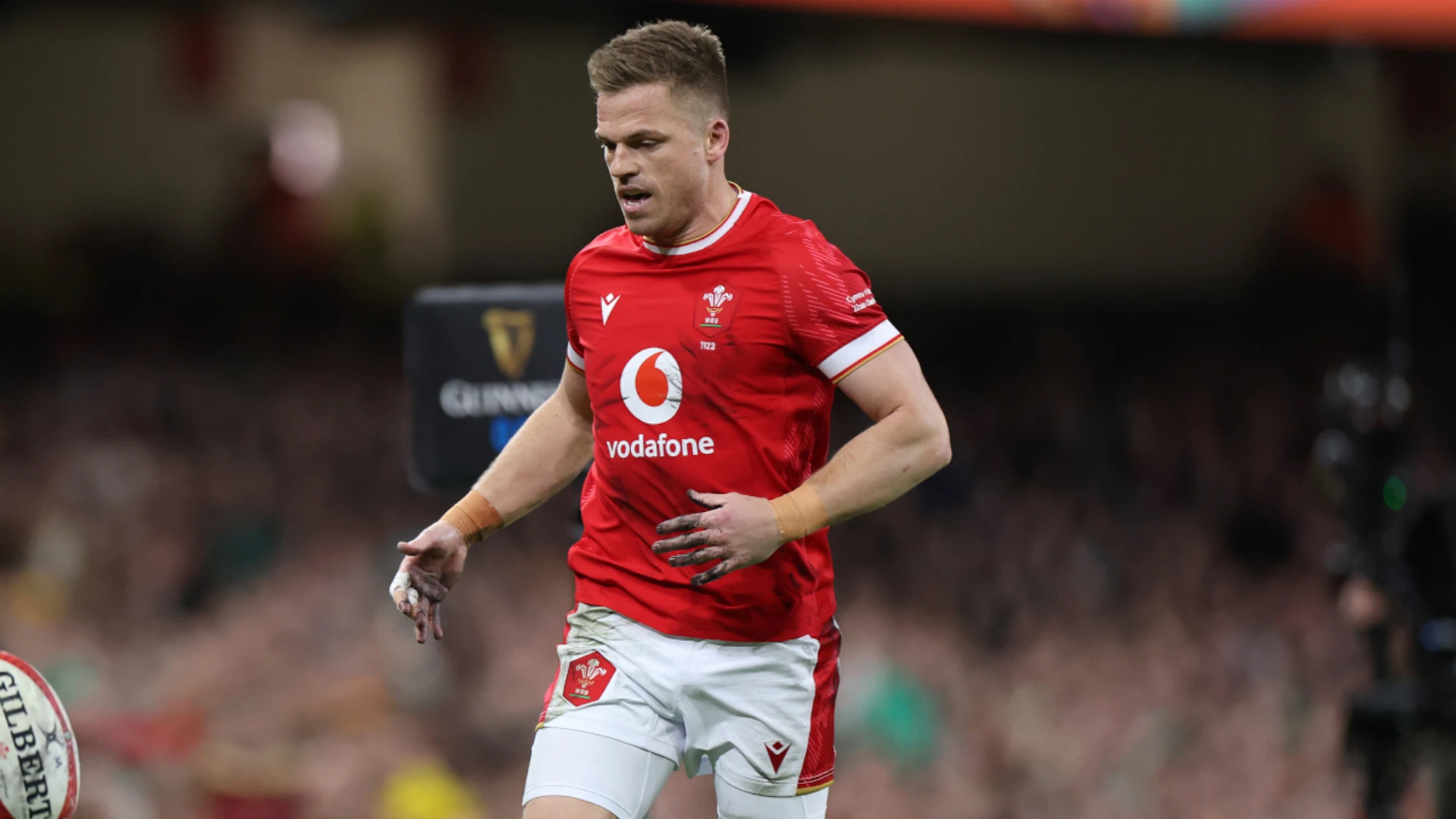 Wales flyhalf Anscombe fit to face Scotland, wing Adams ruled out