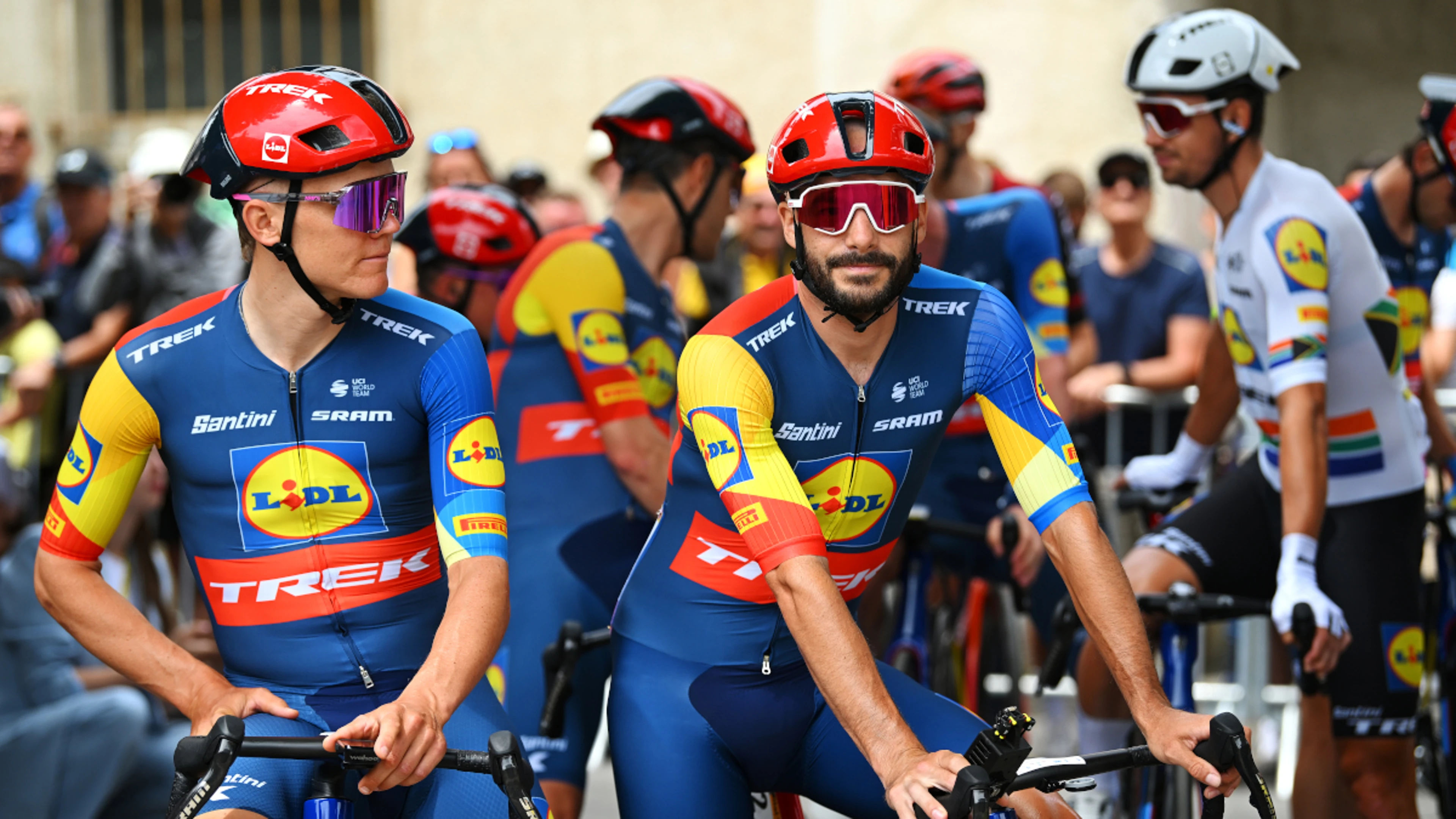 Cyclist fined after kissing his wife at Tour de France