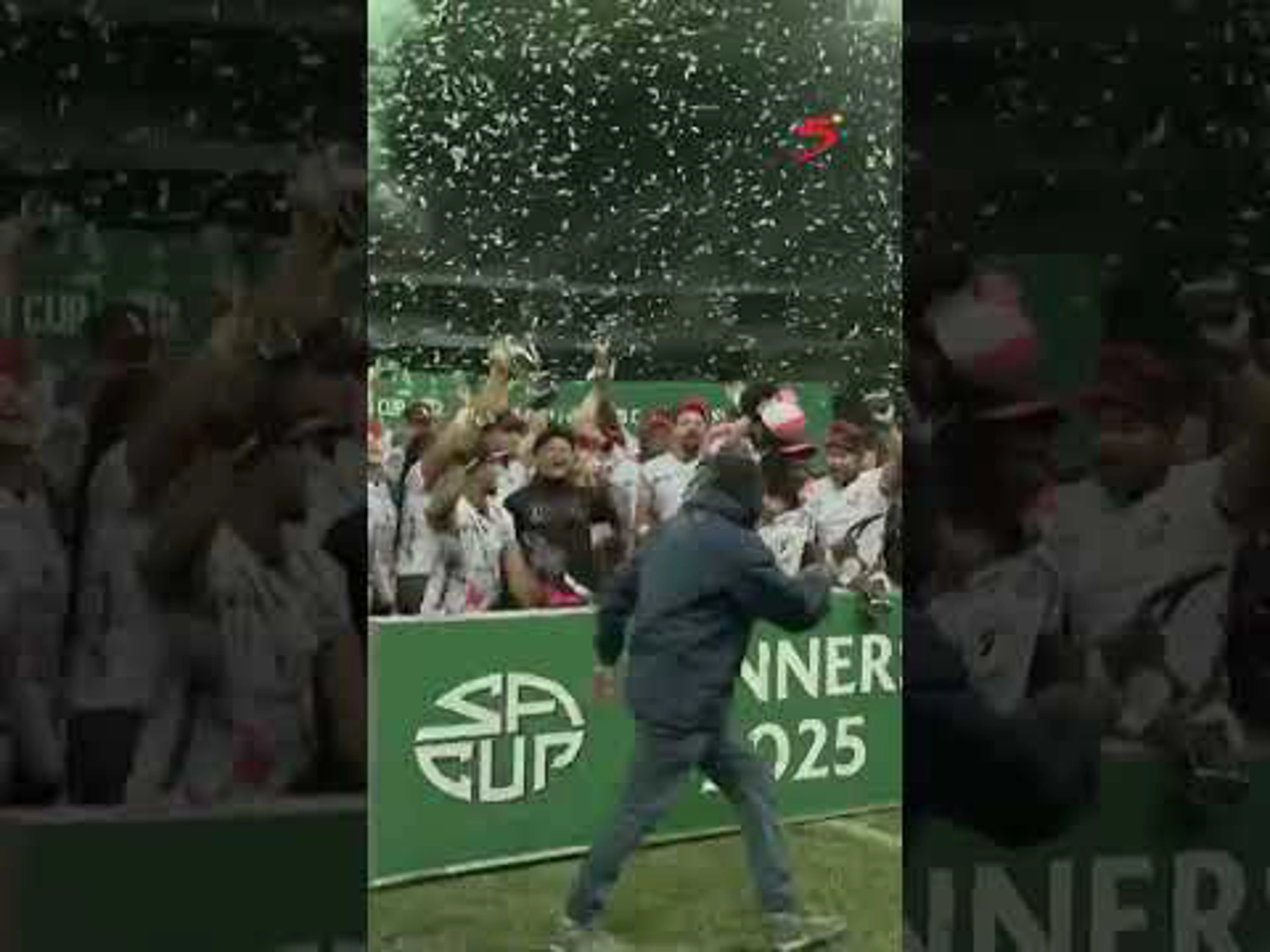 The Airlink Pumas lift the SA Cup