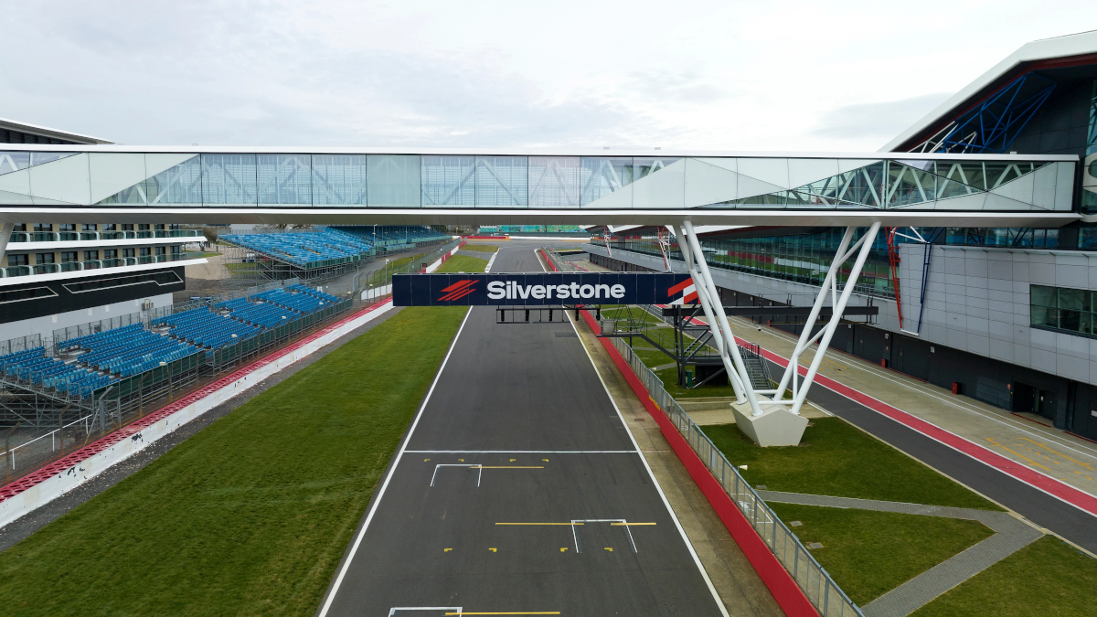 F1 talks up Silverstone's 'forever' future before Starmer meeting