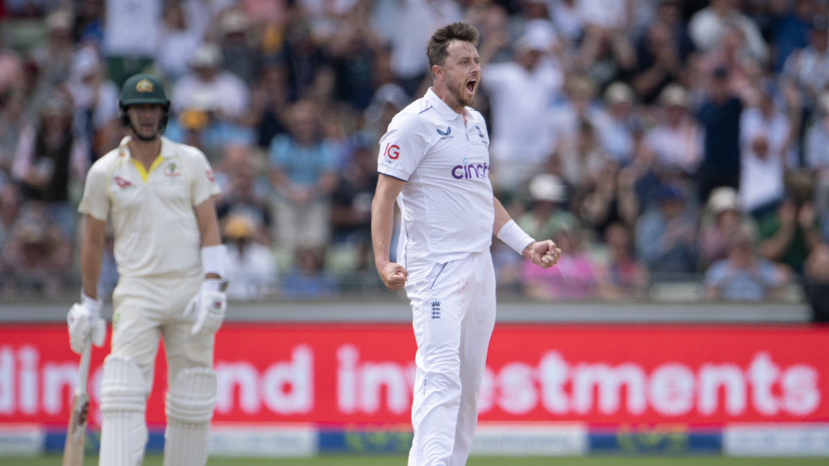 Robinson unapologetic over reaction to Khawaja exit