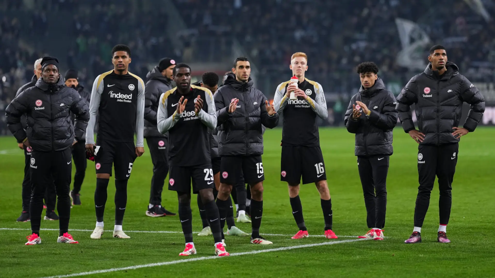 Buoyant Frankfurt aim for 'perfection' against league leaders Bayern