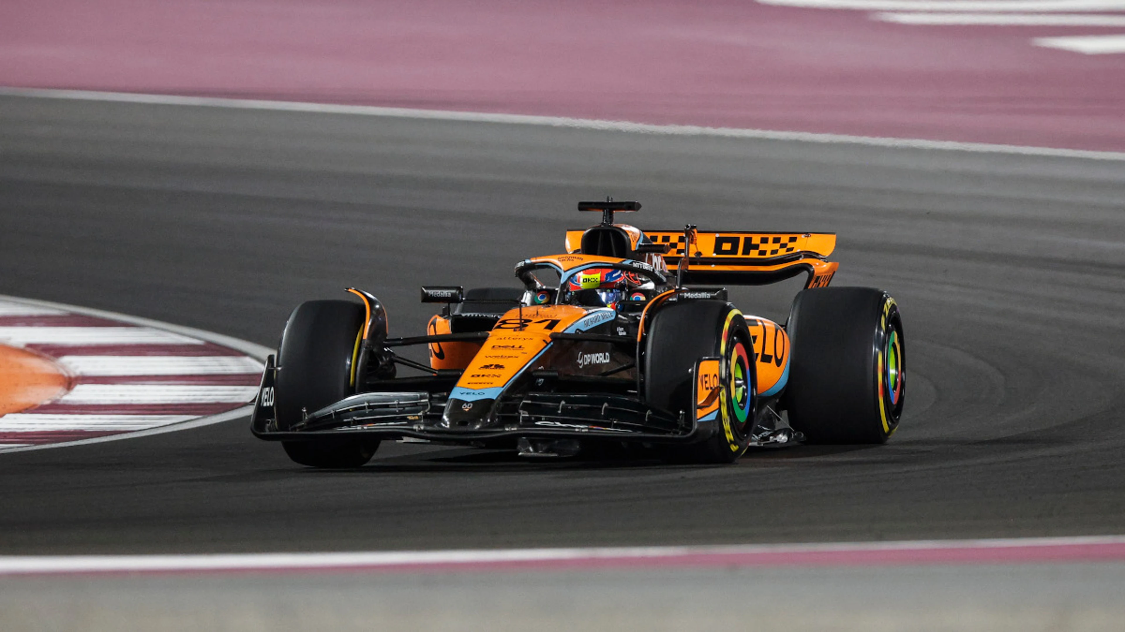 Piastri fastest in wet Japanese Grand Prix second practice