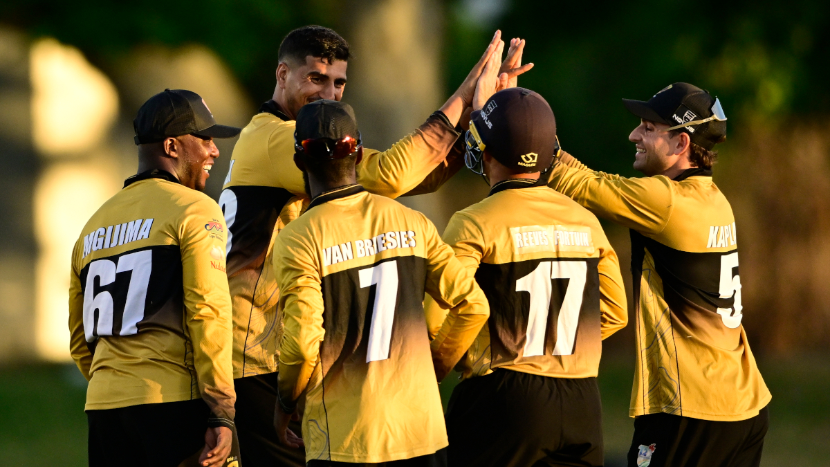 Boland go top with win over toothless Tuskers