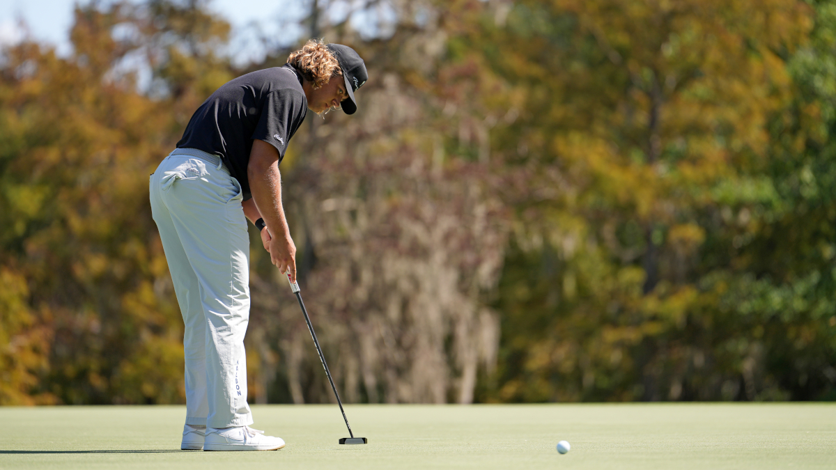 Higgo seizes solo PGA lead in Mississippi