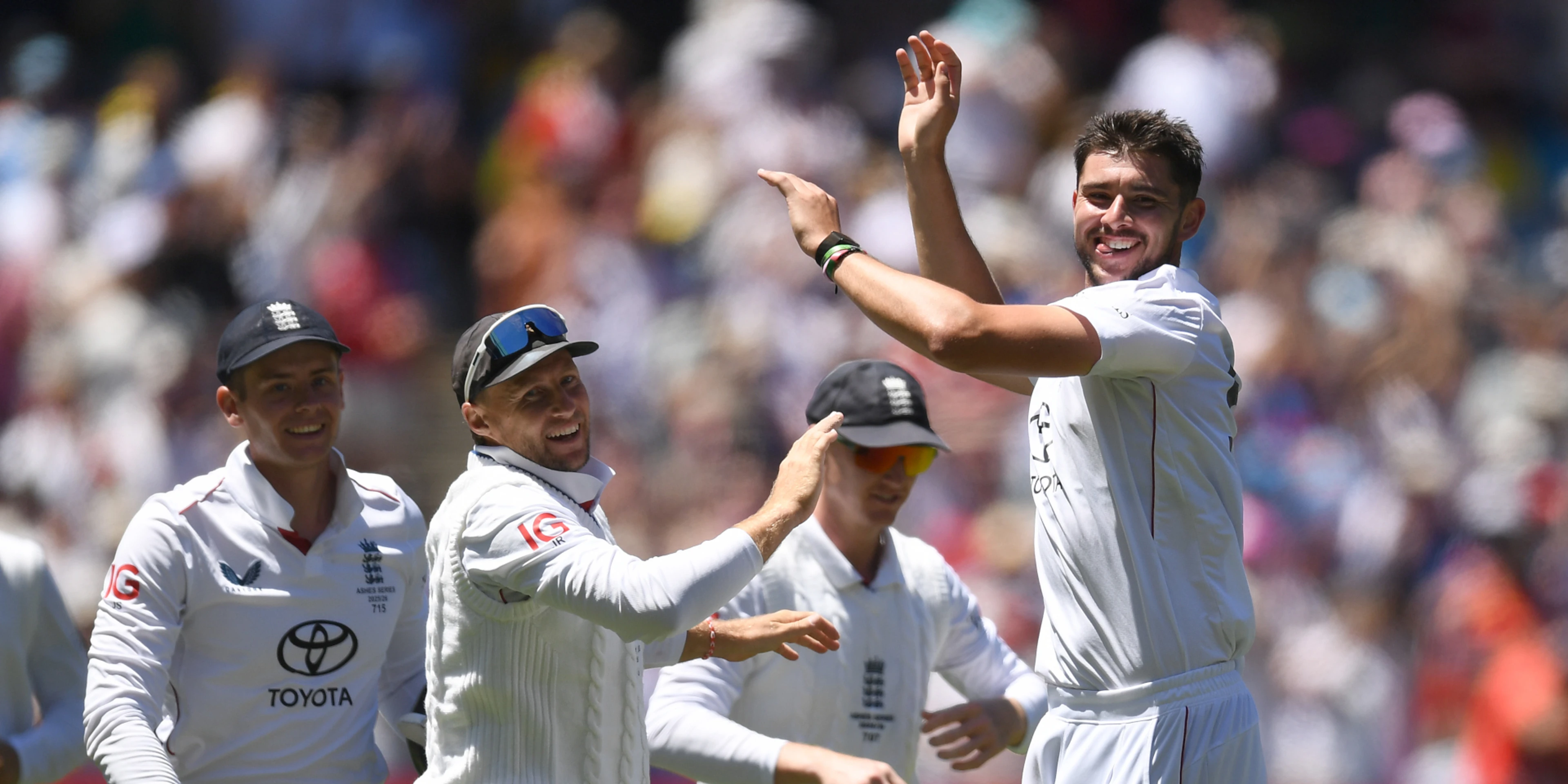 Cricket Australia boss says short Tests 'bad for business' after MCG carnage