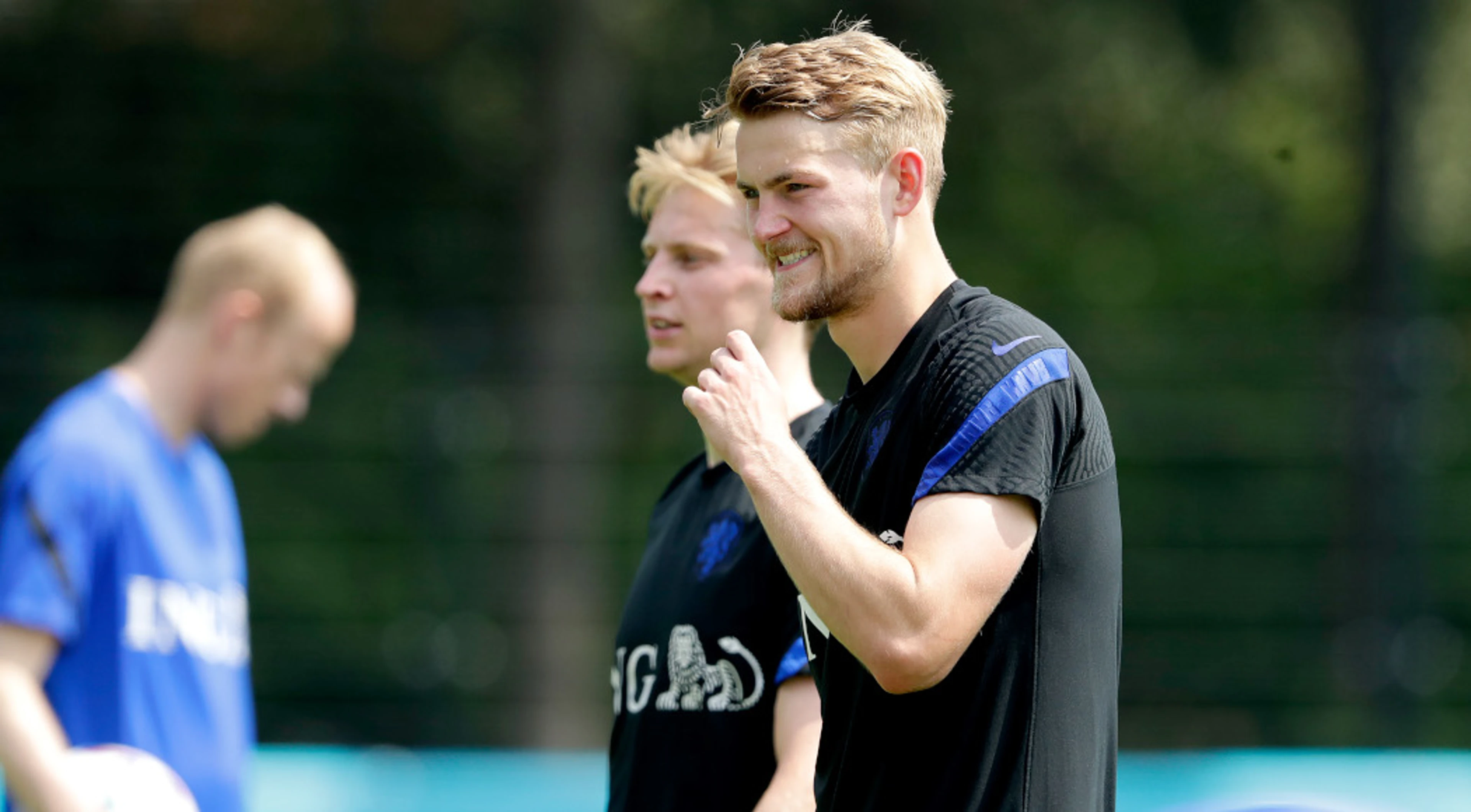 Barca lose De Jong, Pedri before Napoli game